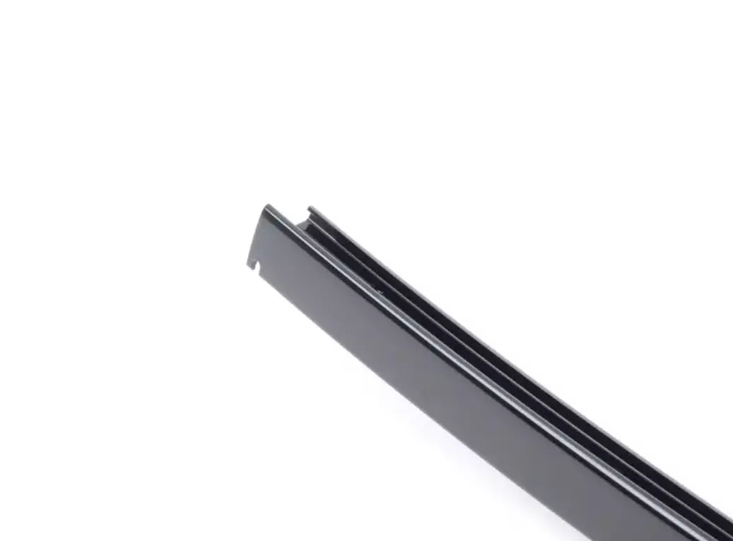 NEW BMW 3 CABRIO E93 WINDSHIELD LEFT VERTICAL TRIM 51768036667 8036667 ORIGINAL