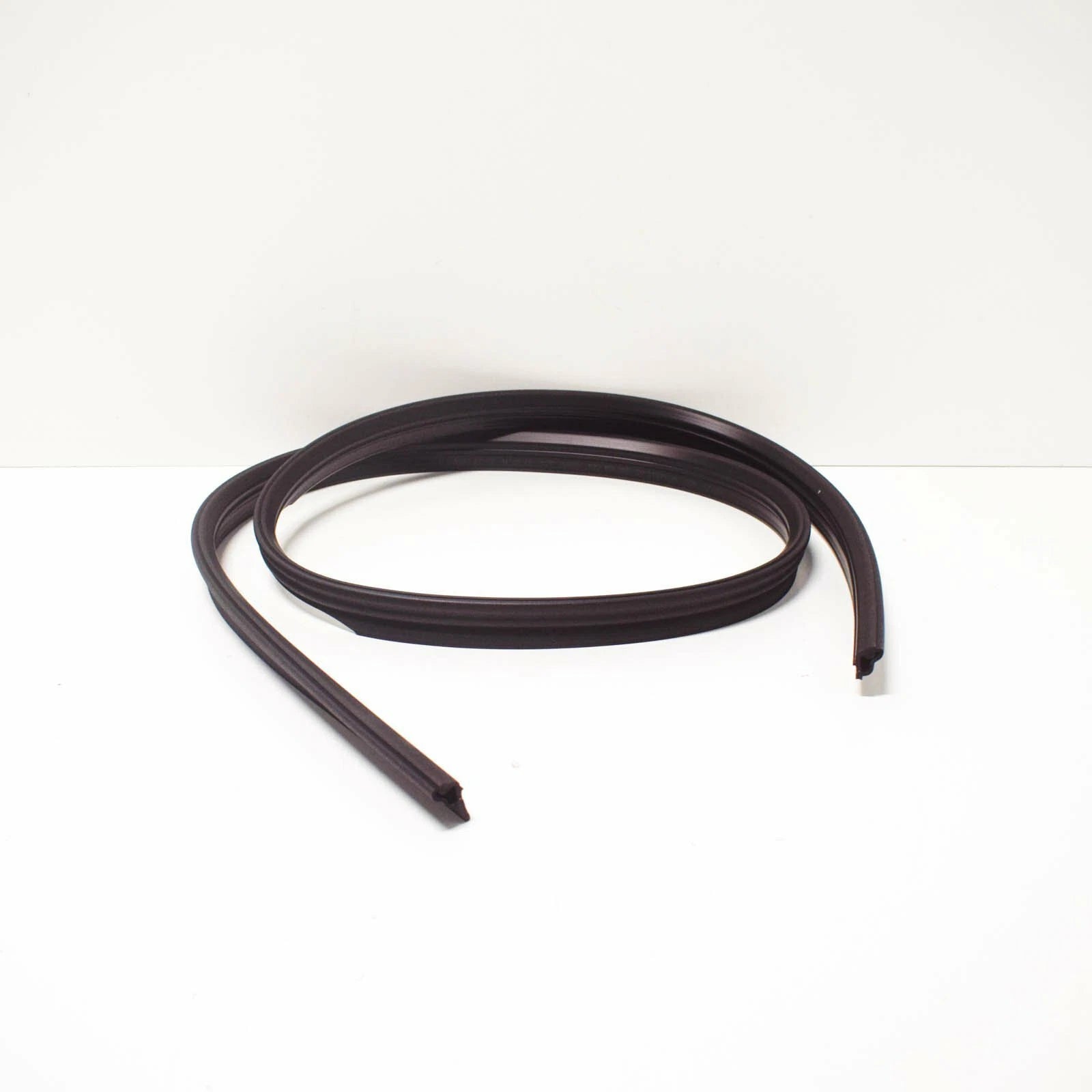 NEW AUDI A5 8W6 FRONT RIGHT UPPER DOOR EDGE PROTECTION SEAL 8W8854544