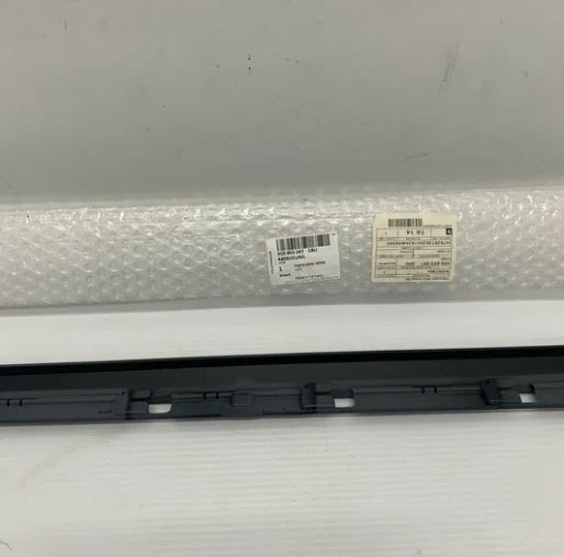 NEW VW PASSAT B8 3G FRONT LEFT LOWER DOOR MOLDING TRIM 3G0853267GRU ORIGINAL