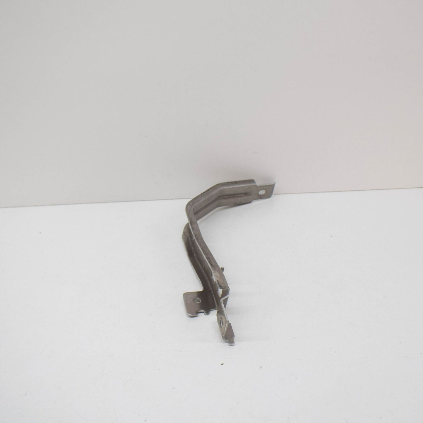 NEW AUDI TT FV 8S RIGHT RADIATOR SUPPORT OUTER BRACKET 8S0959116A ORIGINAL