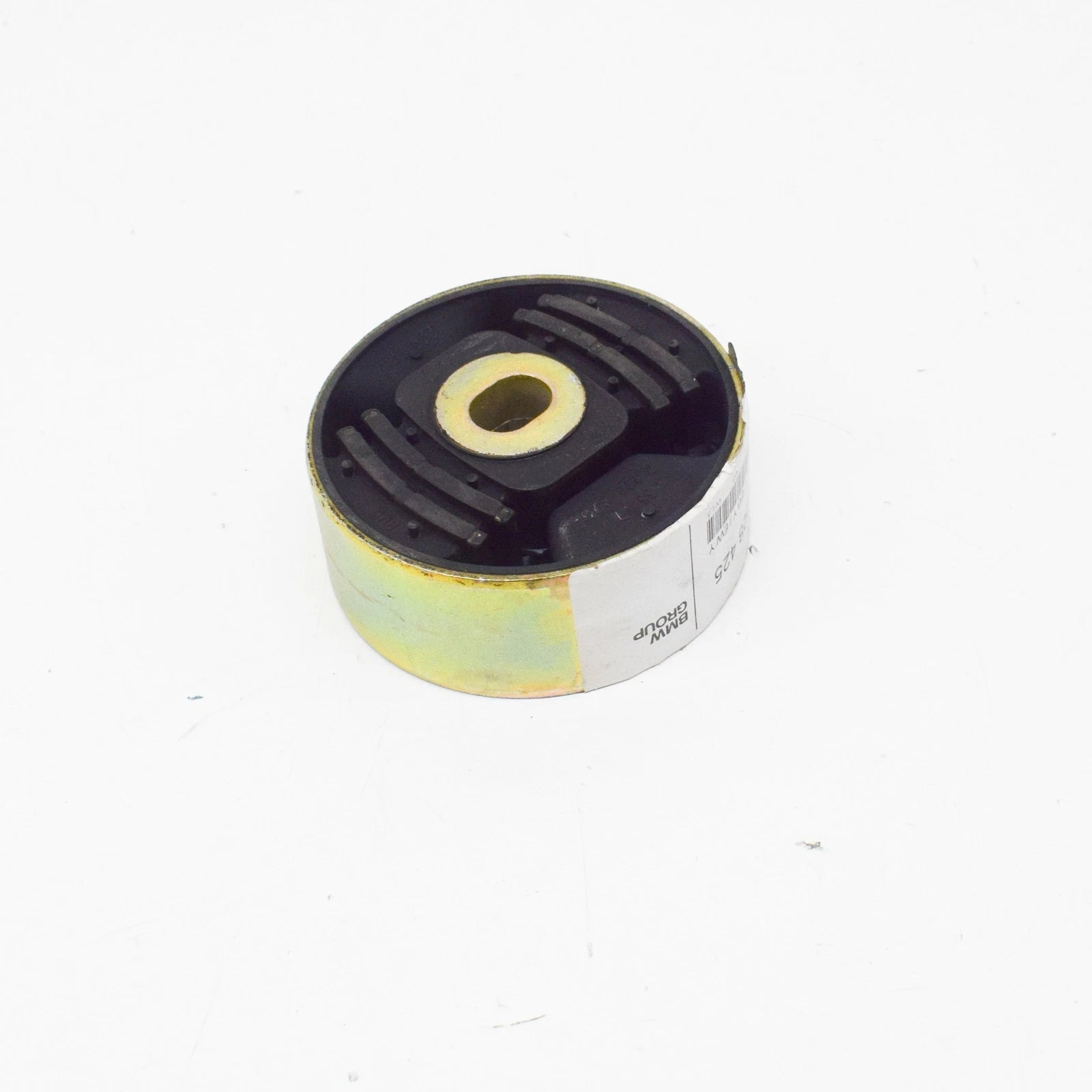 NEW BMW Z3 COUPE E36 REAR DIFFERENTIAL MOUNT BUSHING 33172228425 2228425