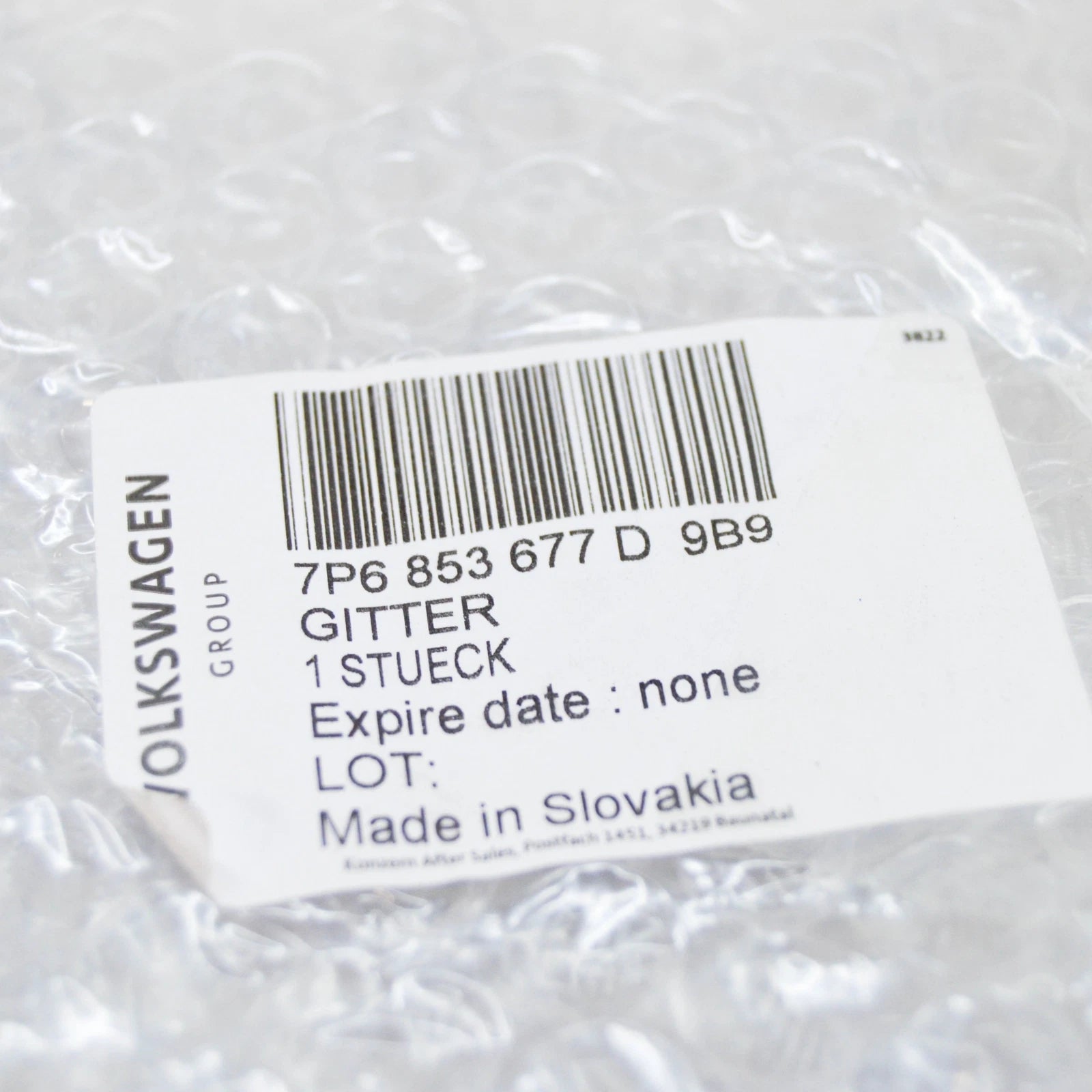 NEW VW TOUAREG 7P FRONT LOWER CENTER BUMPER GRILLE 7P6853677B9B9 ORIGINAL