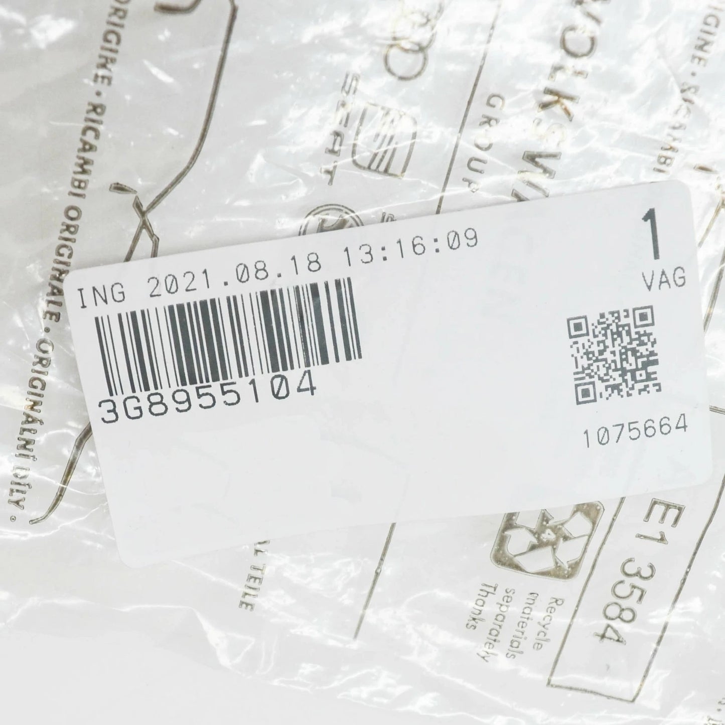 NEW VOLKSWAGEN ARTEON 3H7 RIGHT SIDE HEADLIGHT WASHER 3G8955104 2019