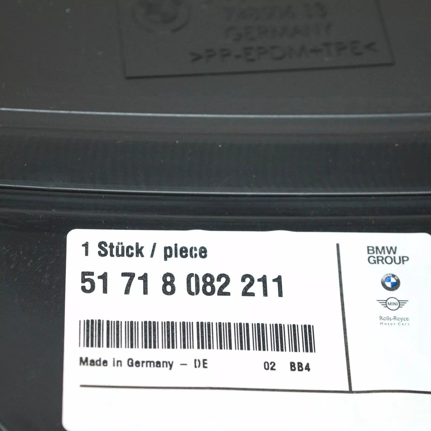 NEW BMW 5 G30 FRONT LEFT WHEEL ARCH BOTTOM COVER 51718082211 ORIGINAL