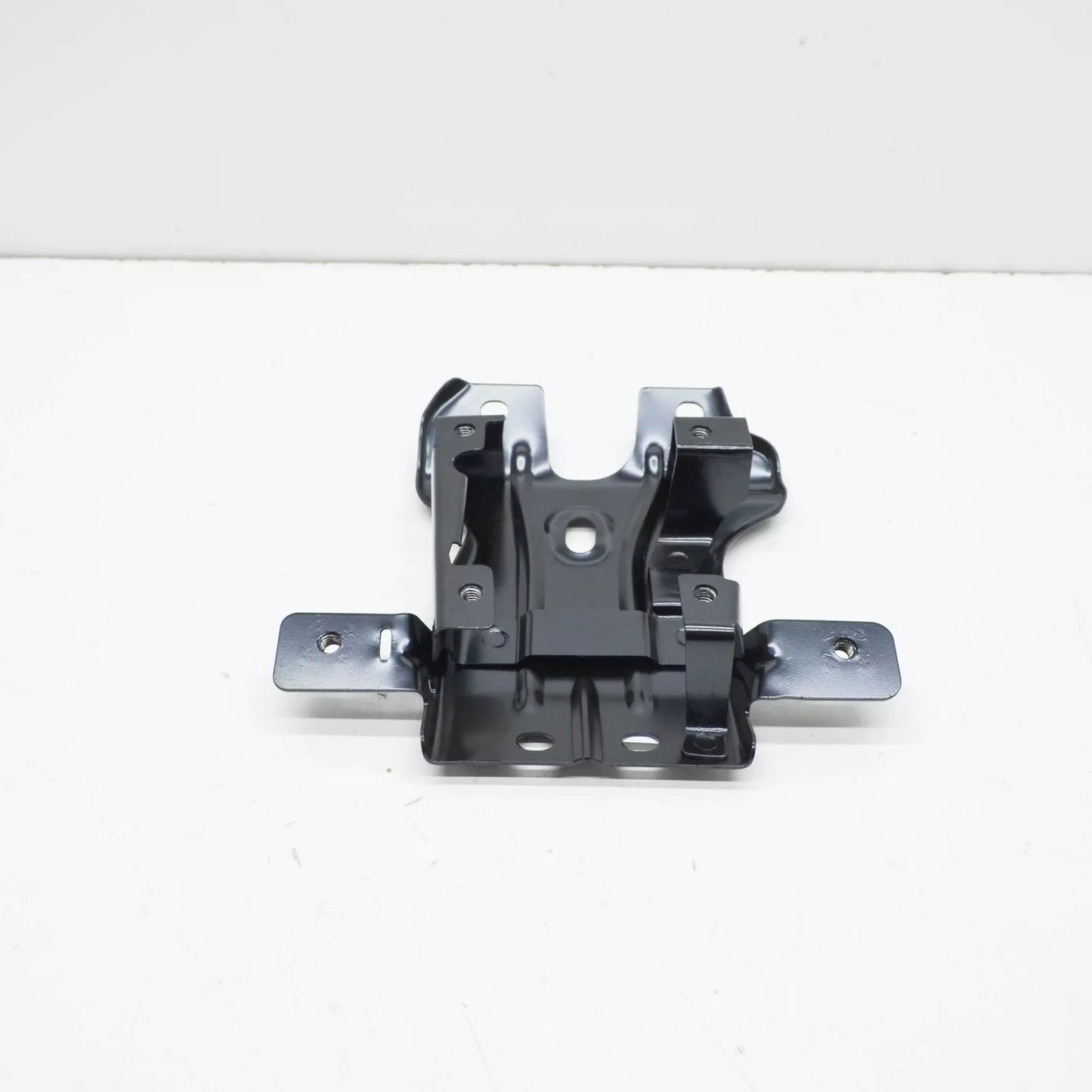 NEW VW GOLF MK7 5G COOLANT RADIATOR LOCK CARRIER BRACKET 5G0805567J