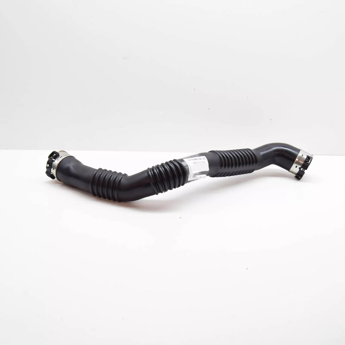 NEW MERCEDES-BENZ C W205 LEFT CHARGE AIR COOLER HOSE A2055280300 ORIGINAL
