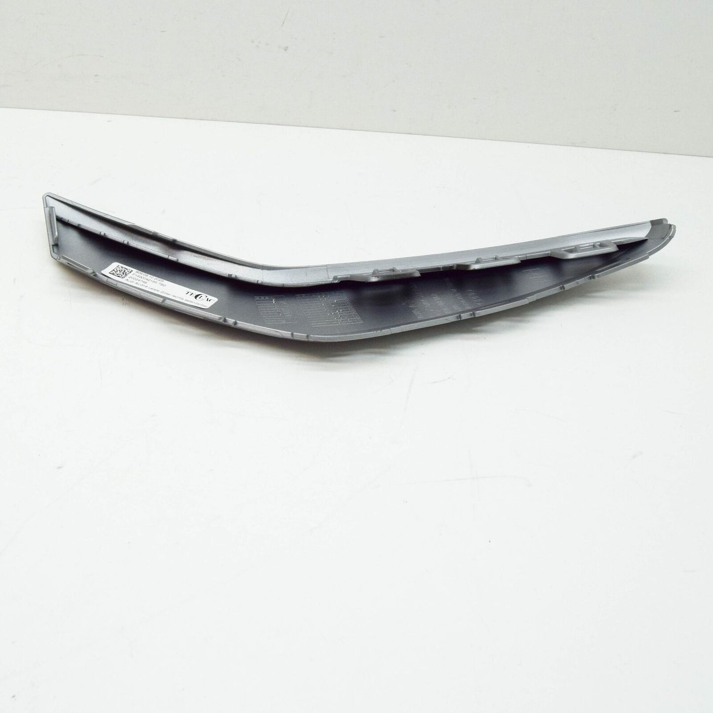 NEW AUDI Q4 E-TRON FRONT BUMPER RIGHT STRIP 89A807968TB2 ORIGINAL