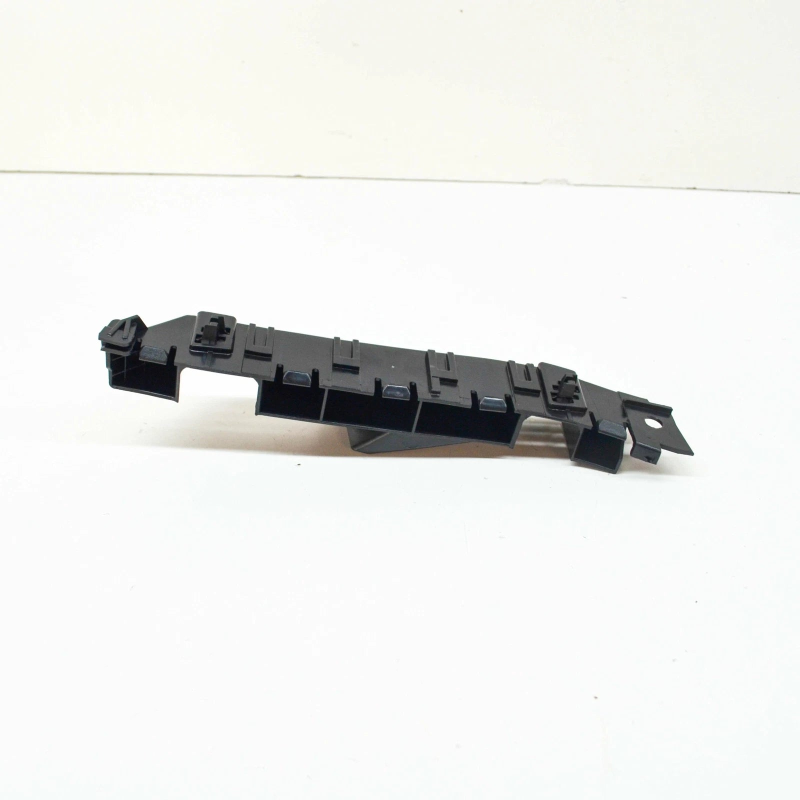 NEW VOLKSWAGEN TRANSPORTER T6 FRONT LEFT BUMPER BRACKET GUIDE 7LA807183A