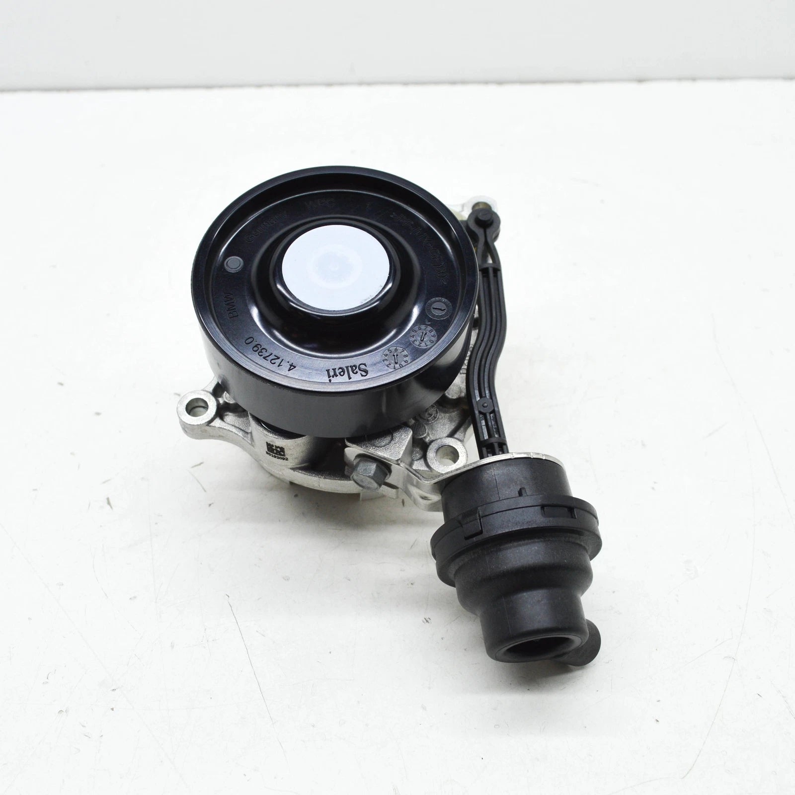 NEW BMW 1 F40 WATER COOLANT PUMP 11518472103 8472103 ORIGINAL