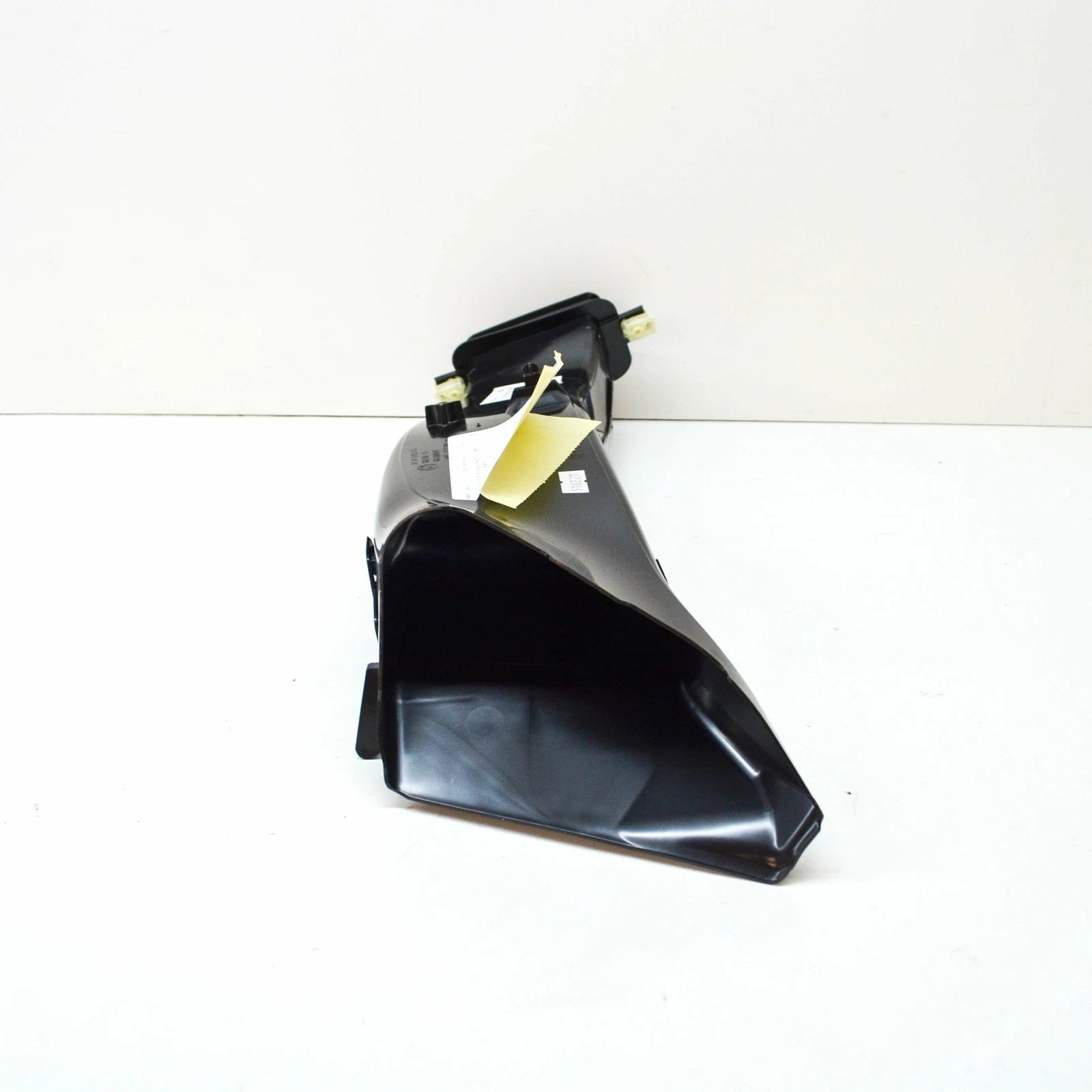 NEW BMW X1 F48 FRONT RIGHT BRAKE AIR DUCT 51748493434 ORIGINAL