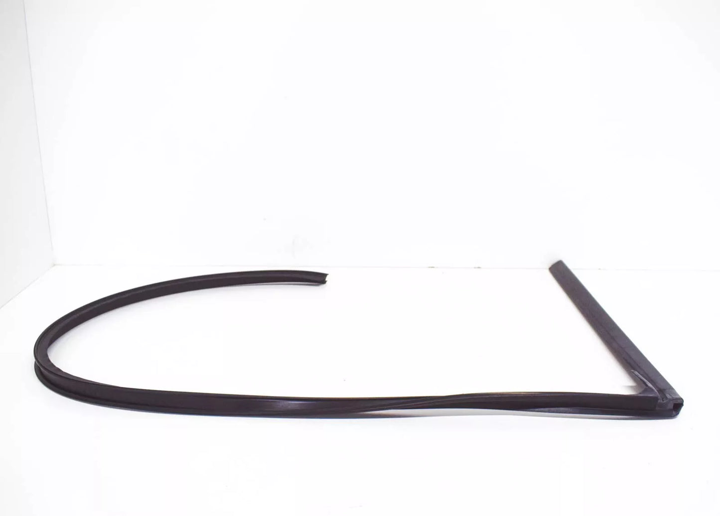 NEW BMW 7 E38 REAR RIGHT DOOR UPPER SEAL 51228157878 8157878 ORIGINAL