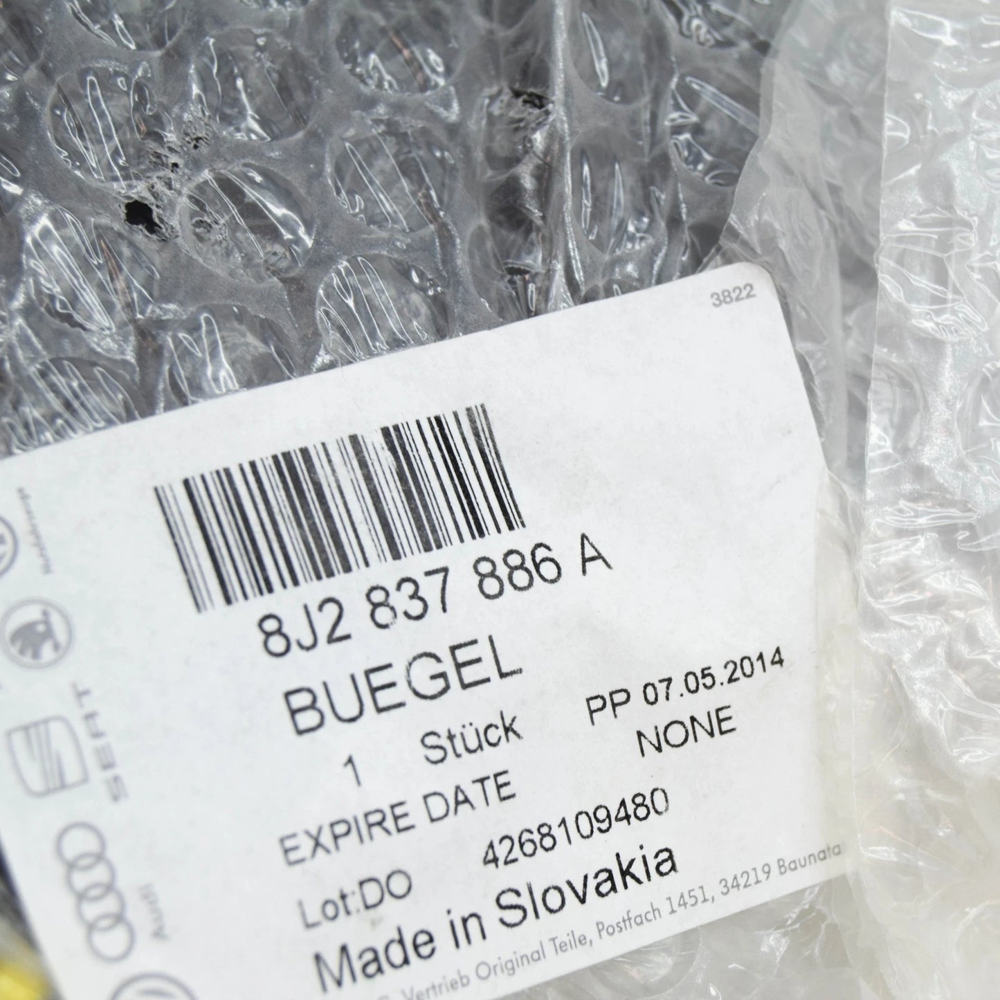 NEW AUDI TT 8J FRONT RIGHT DOOR HANDLE MOUNTING BAR RHD 8J2837886A ORIGINAL