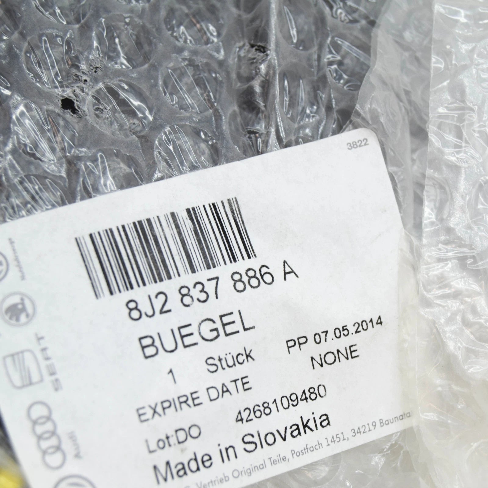 NEW AUDI TT 8J FRONT RIGHT DOOR HANDLE MOUNTING BAR RHD 8J2837886A ORIGINAL