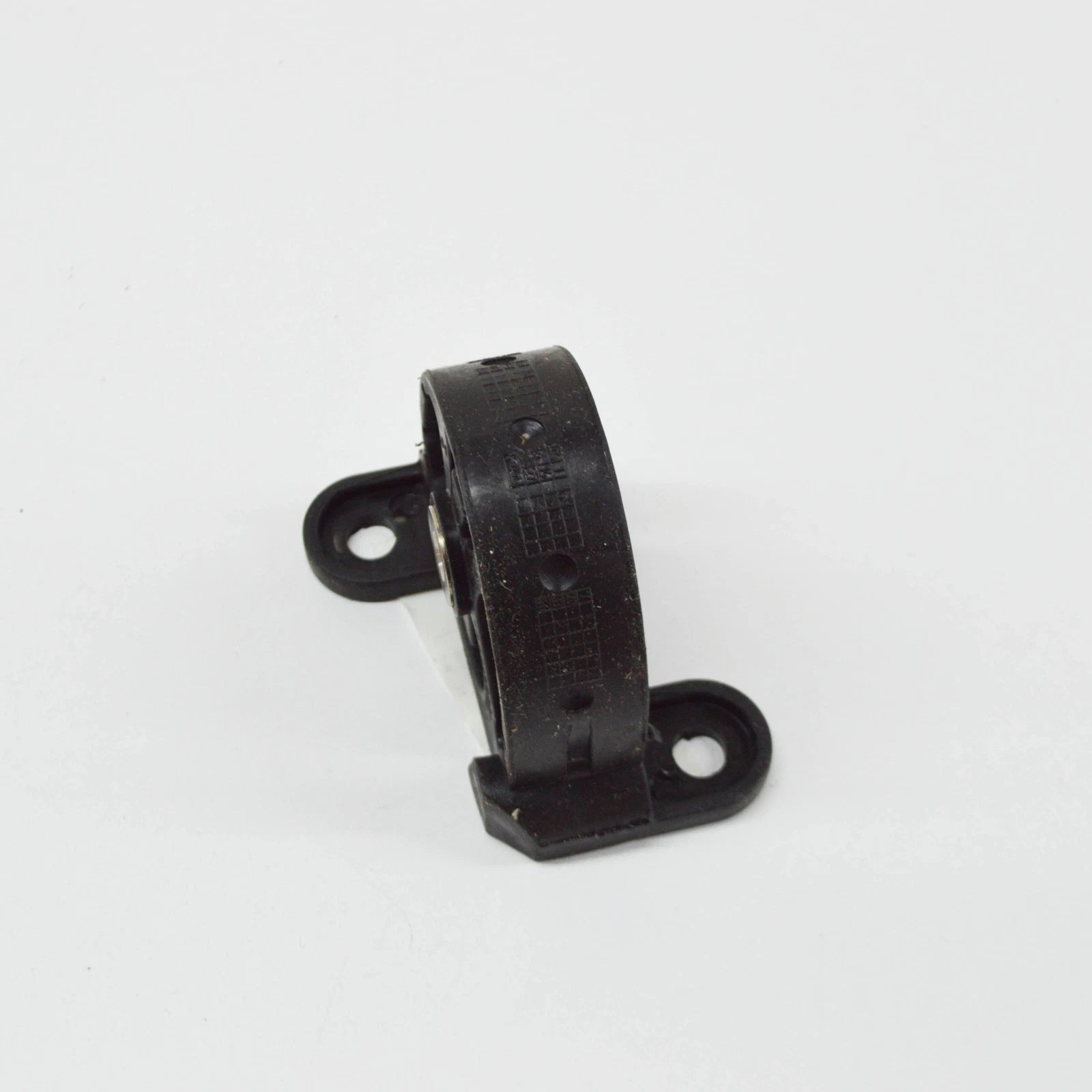 NEW BMW Z4 E85 RIGHT EXHAUST SYSTEM RUBBER MOUNTING 18207836638 7836638 ORIGINAL