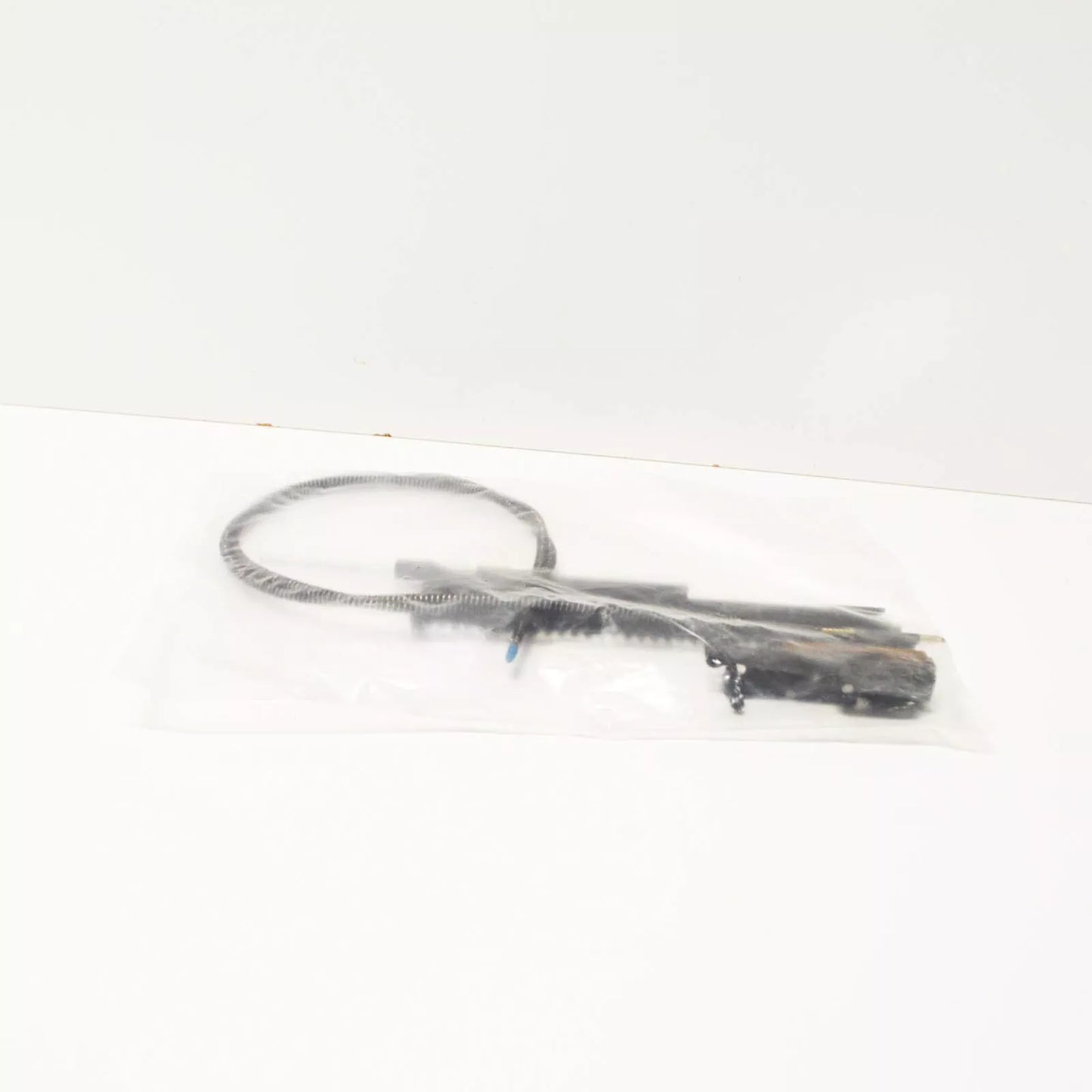 NEW BMW 8 E31 SLIDING LIFTING ROOF RIGHT GUIDE 54121940976 1940976 ORIGINAL