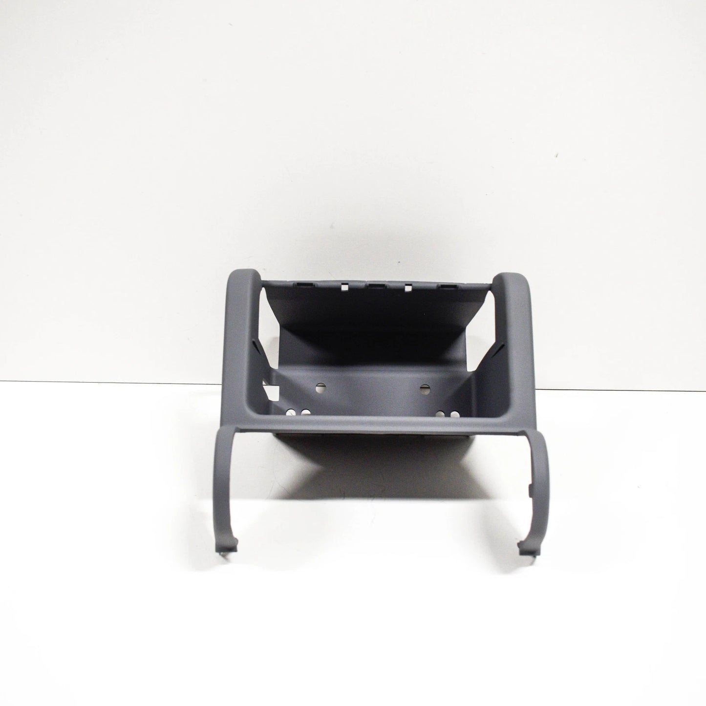 NEW BMW 3 E46 REAR CENTER CONSOLE UPPER PART 51168248529 8248529 2004 ORIGINAL