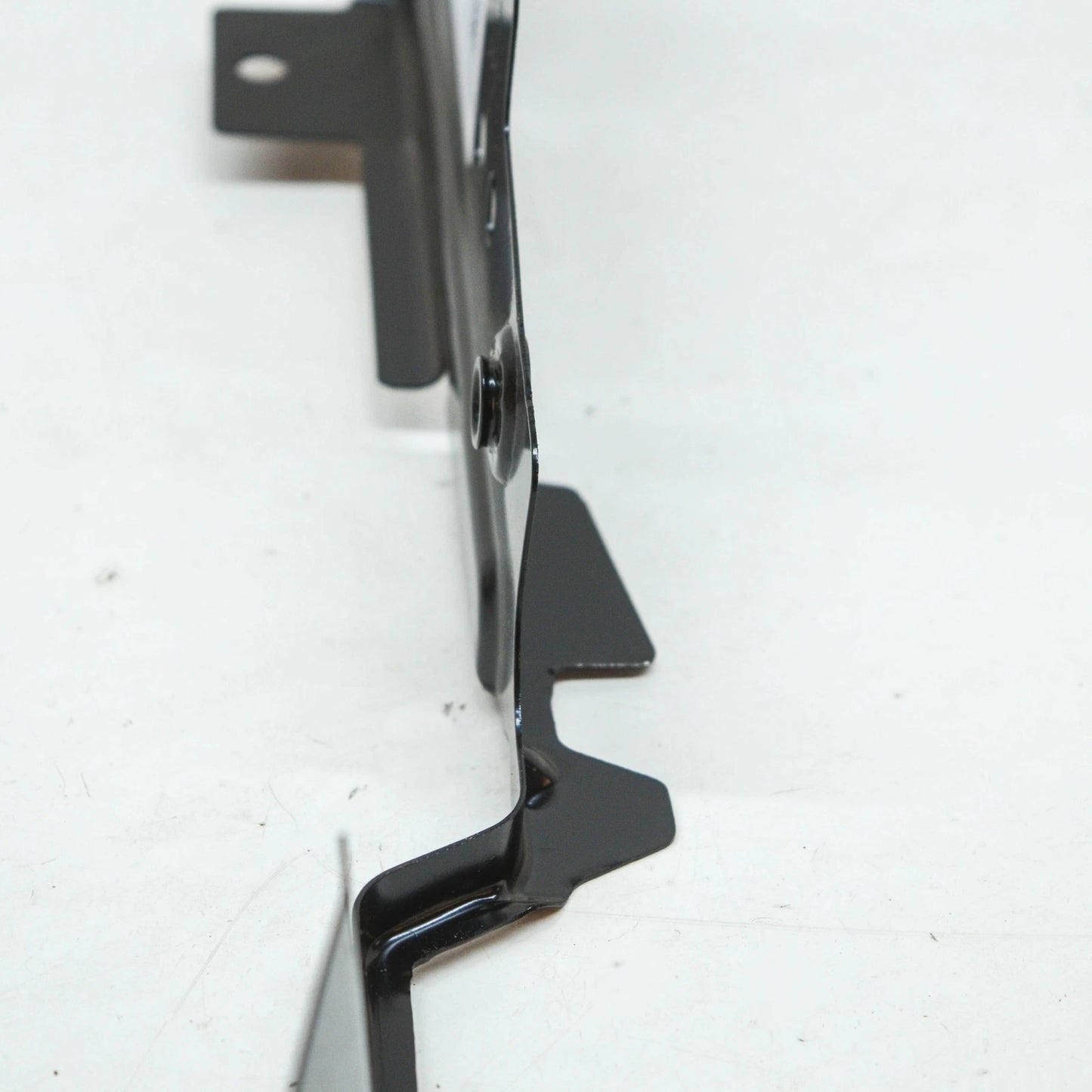 NEW AUDI A6 ALLROAD 4G FRONT RIGHT FENDER HOLDER 4G0809076A