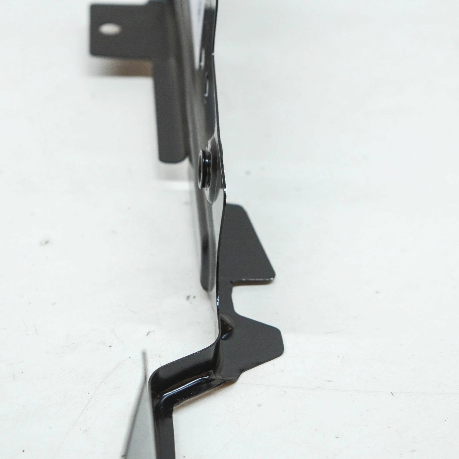 NEW AUDI A6 ALLROAD 4G FRONT RIGHT FENDER HOLDER 4G0809076A