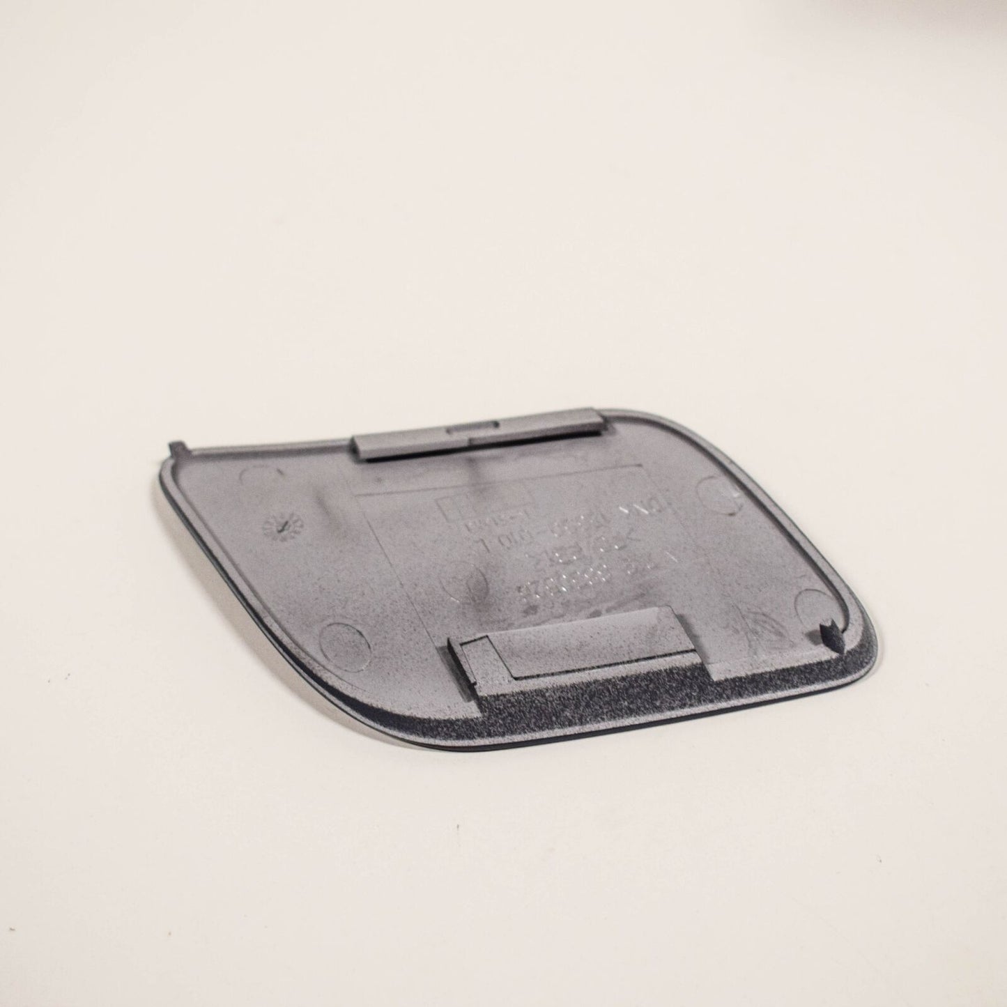 NEW MB CLS C219 LEFT HEADLIGHT WASHER COVER CAP A21988503269999 2008 ORIGINAL