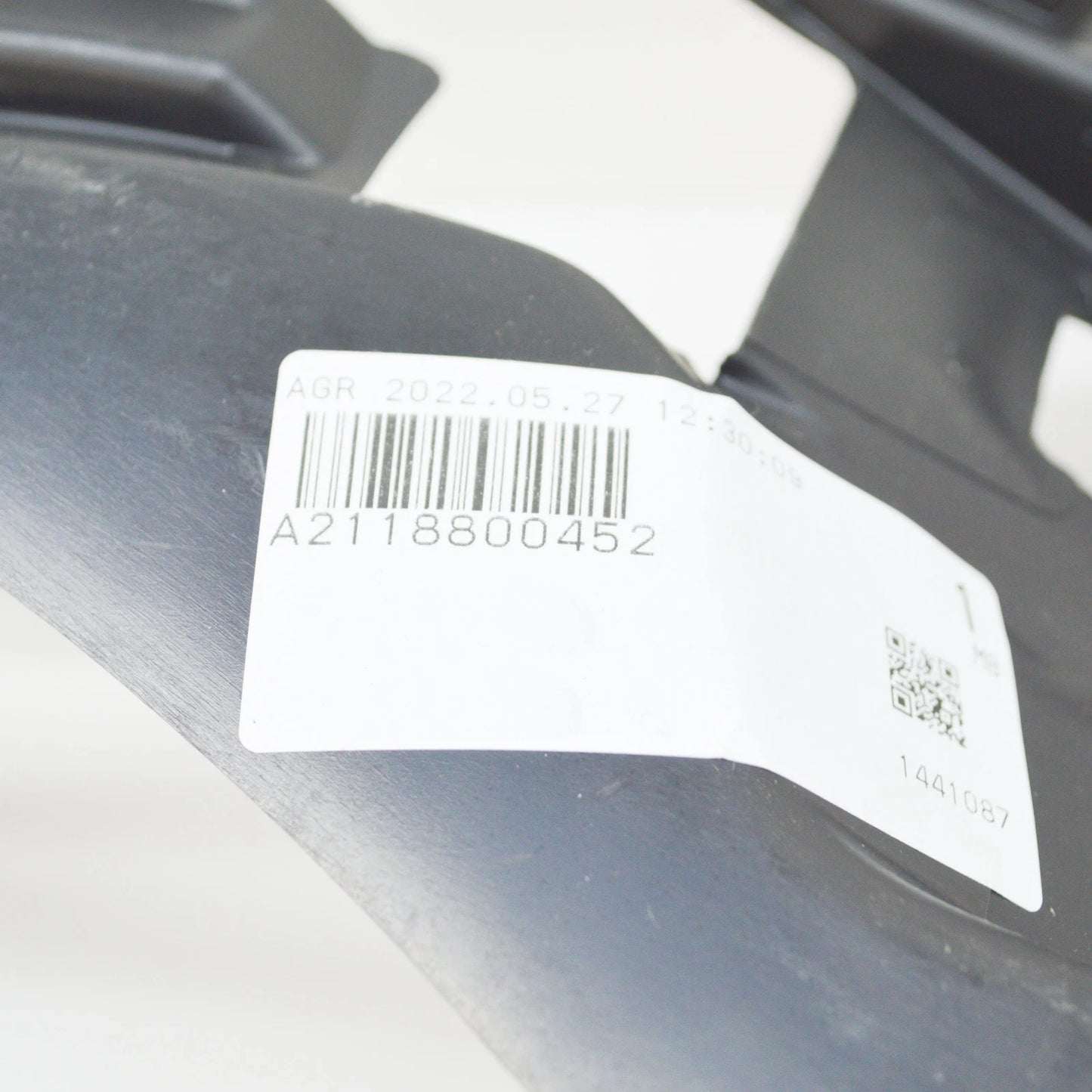 NEW MERCEDES-BENZ E-CLASS W211 FRONT BUMPER RIGHT FRAME A2118800452 2007