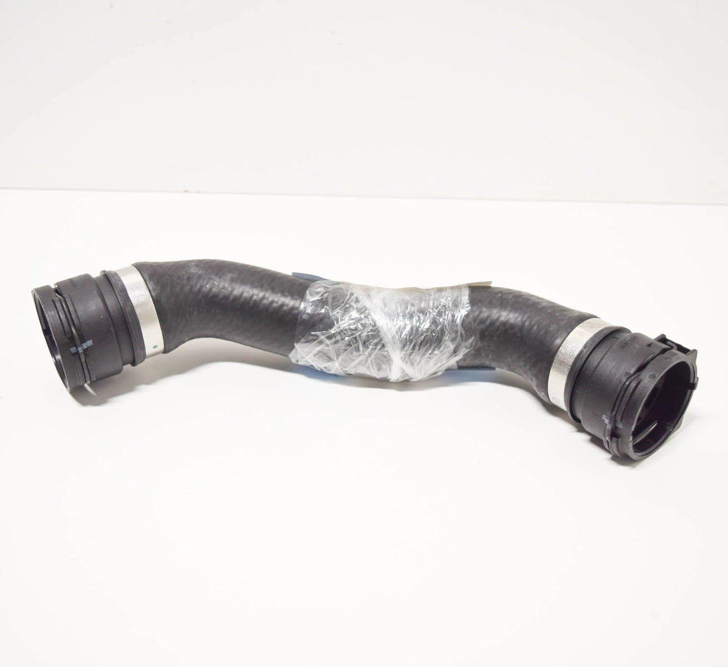 NEW BMW 5 E39 COOLING SYSTEM WATER HOSE PIPE 11532248865 ORIGINAL