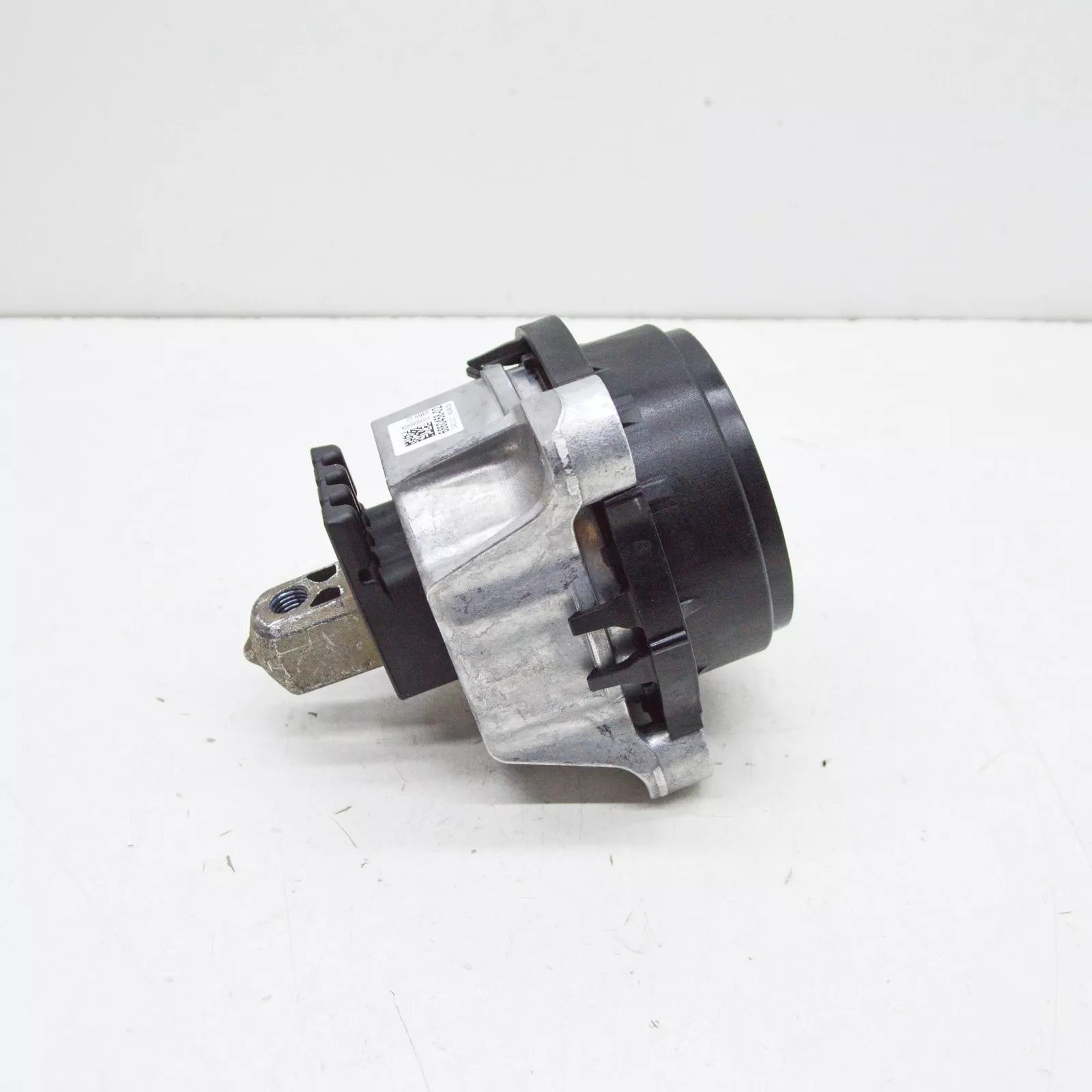 NEW BMW M5 F90 RIGHT SIDE ENGINE MOUNT 22116860458 6860458 ORIGINAL