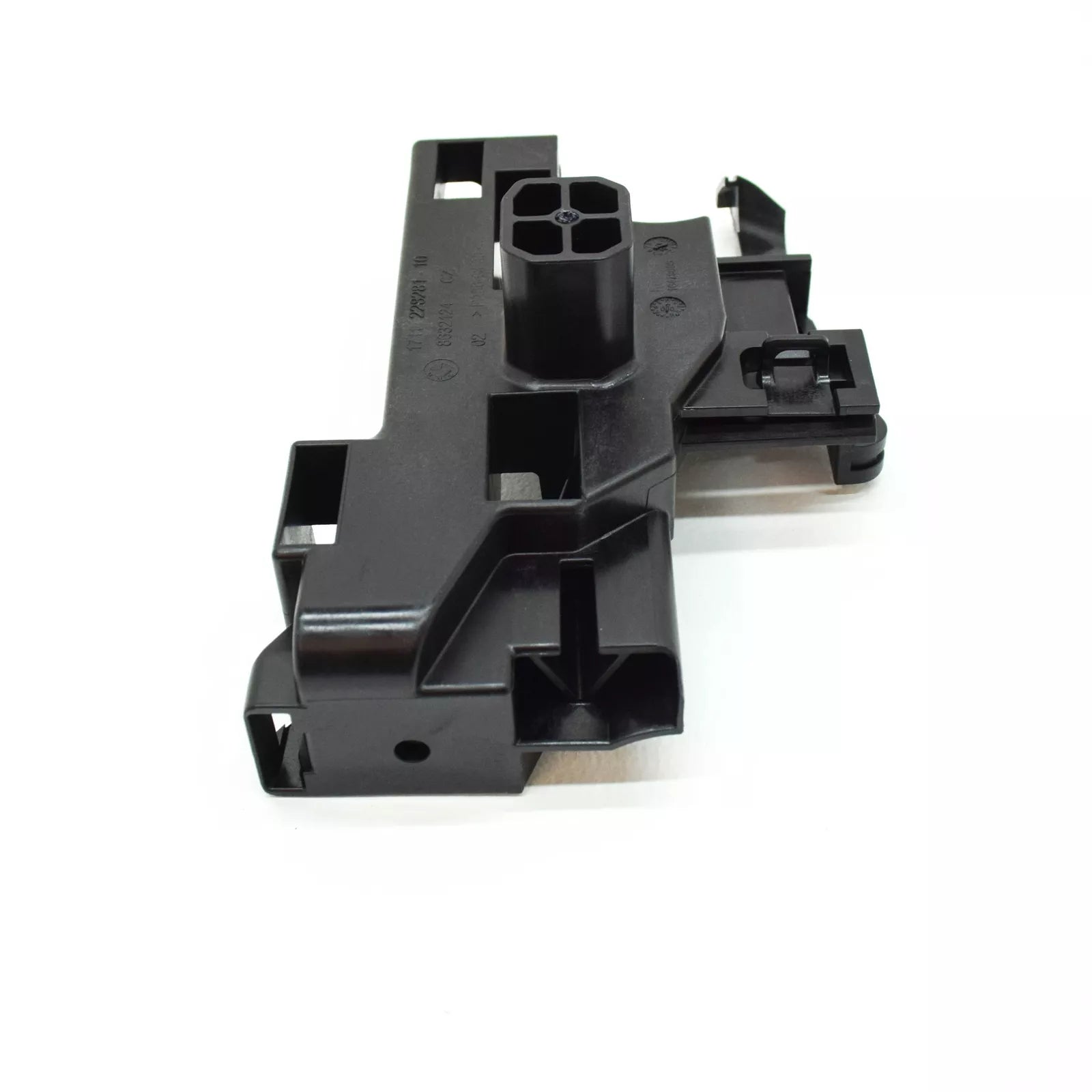 NEW BMW 5 G30 LOWER RIGHT RADIATOR HOLDER 17118632124 8632124 ORIGINAL