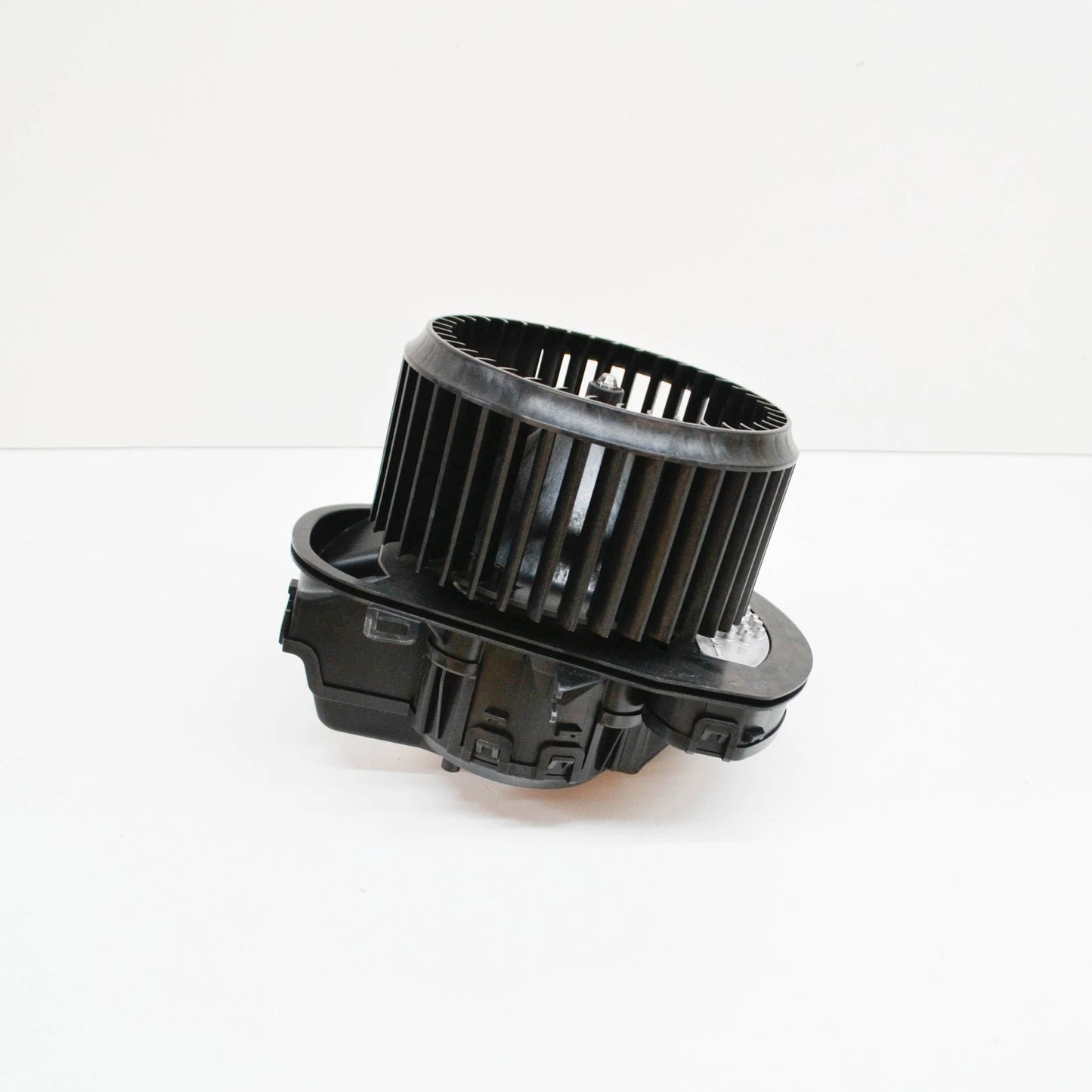 NEW VW TOUAREG 7P HEATER BLOWER FAN RHD 7P0820021G ORIGINAL