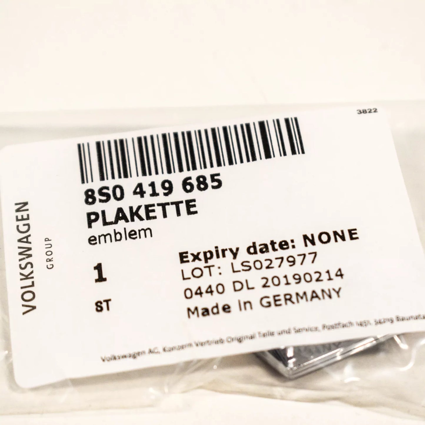 NEW AUDI TT MK3 FV STEERING WHEEL S LINE BADGE 8S0419685