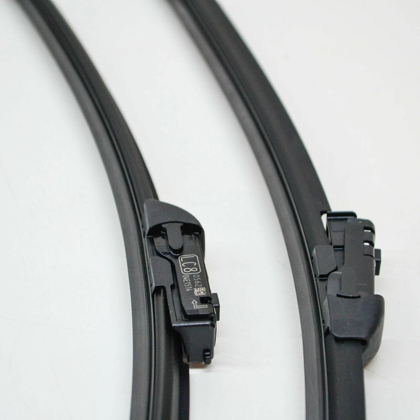 NEW BMW X3 G01, F97 FRONT WIPER ARMS 61617469820 7469820 ORIGINAL