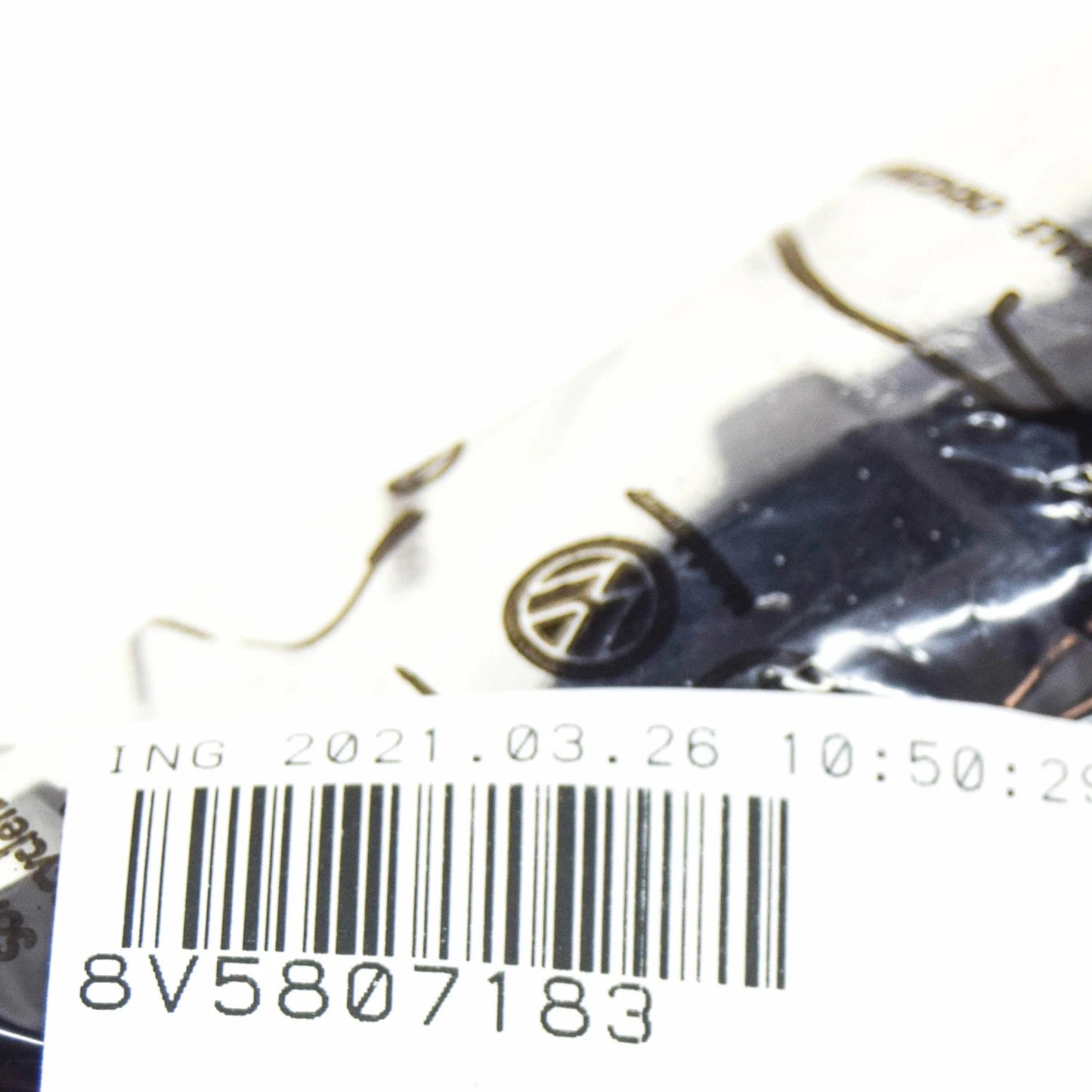 NEW AUDI A3 8V FRONT BUMPER LEFT GUIDE SECTION 8V5807183