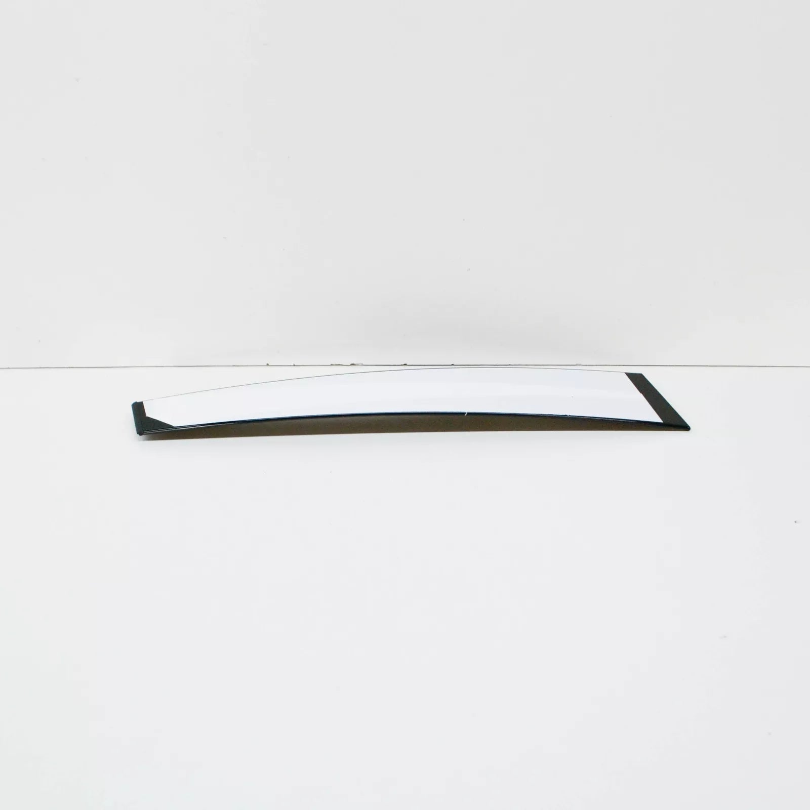 NEW MB E-CLASS W211 FRONT LEFT DOOR EXTERIOR B-PILLAR TRIM A2116903187