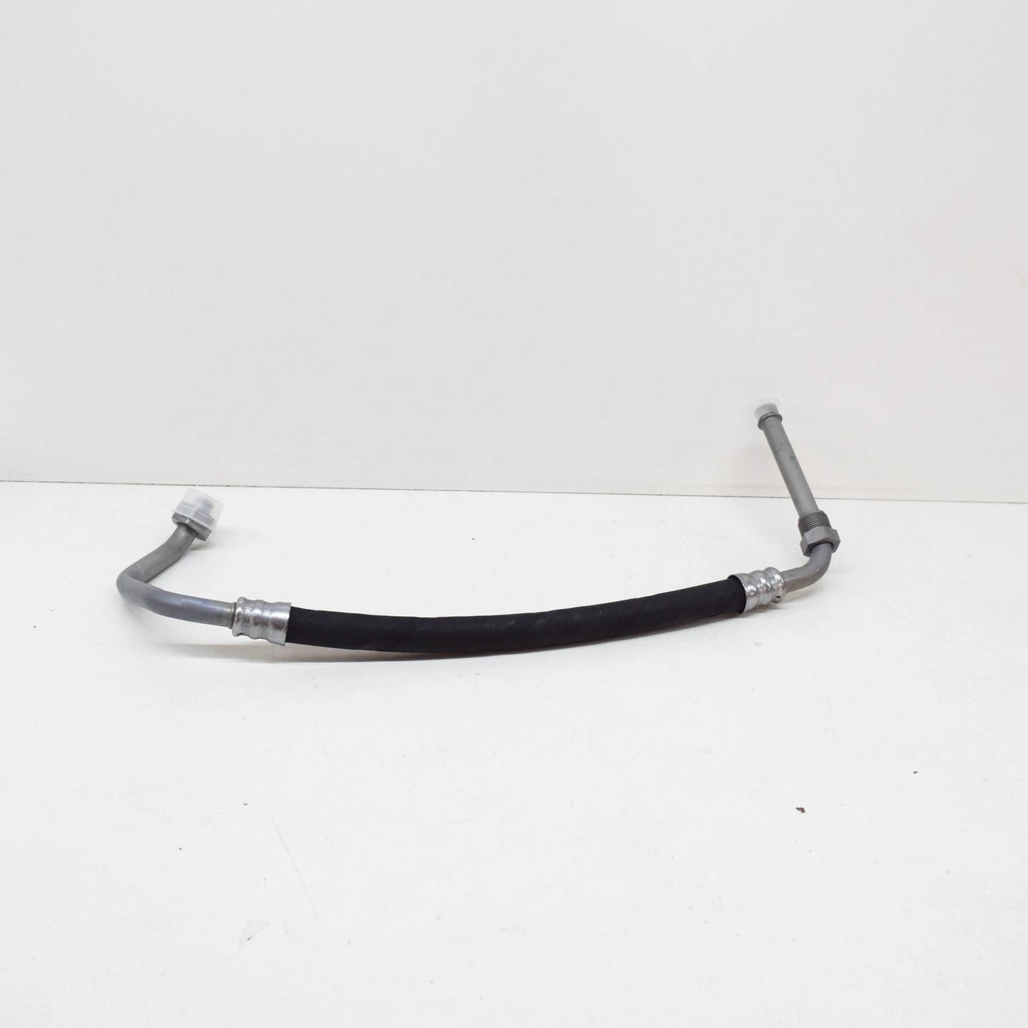 NEW BMW E30 CABRIO ENGINE OIL COOLER HOSE PIPE OUTLET 1707864 17211707864