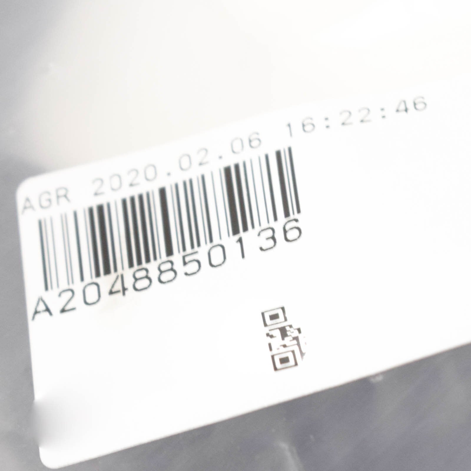 NEW MERCEDES-BENZ C W204 FRONT GRILLE HOLDER A2048850136 ORIGINAL