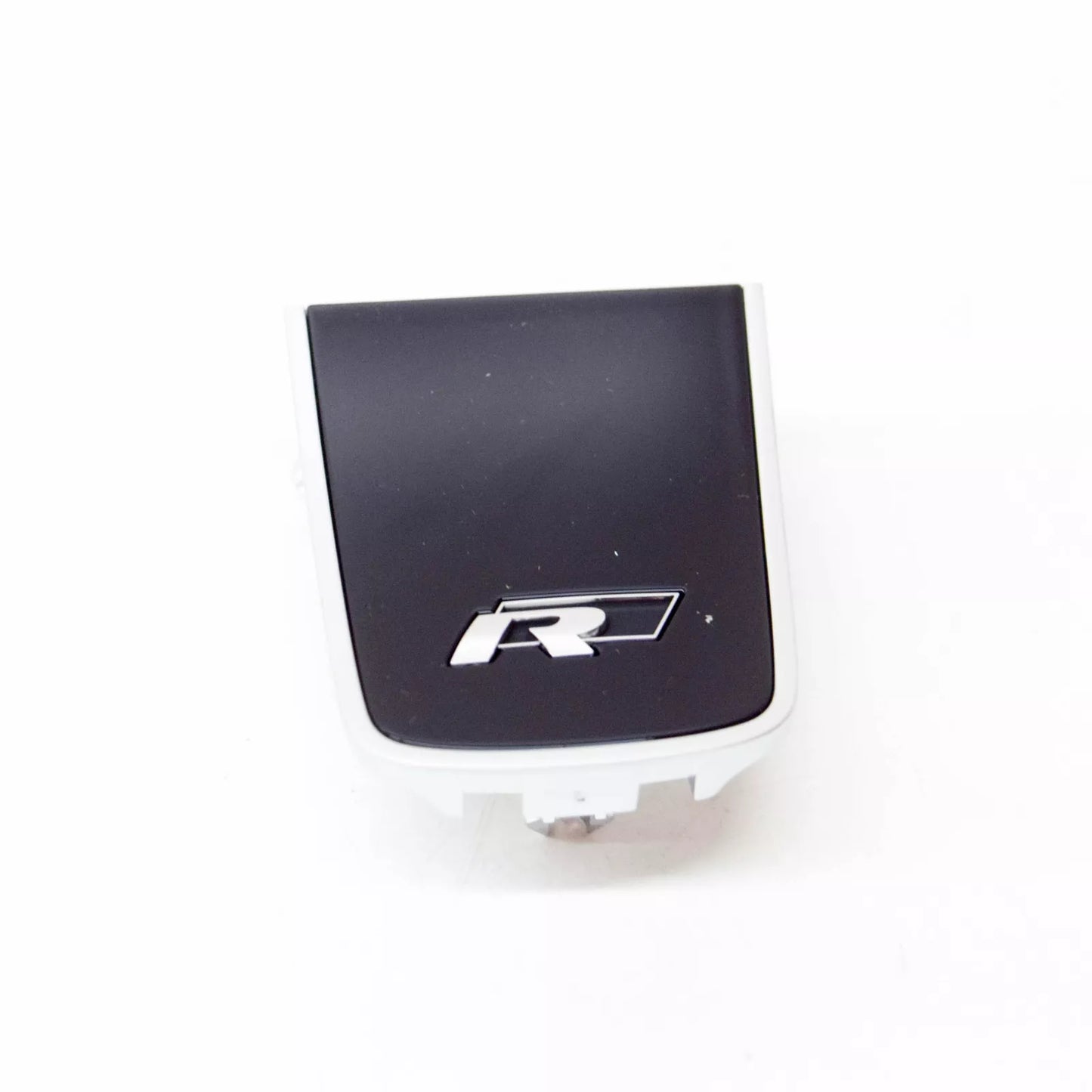 NEW VW TOUAREG 7P STEERING WHEEL LOWER BADGE "R" 7P6419685AP0P 2012 12094880