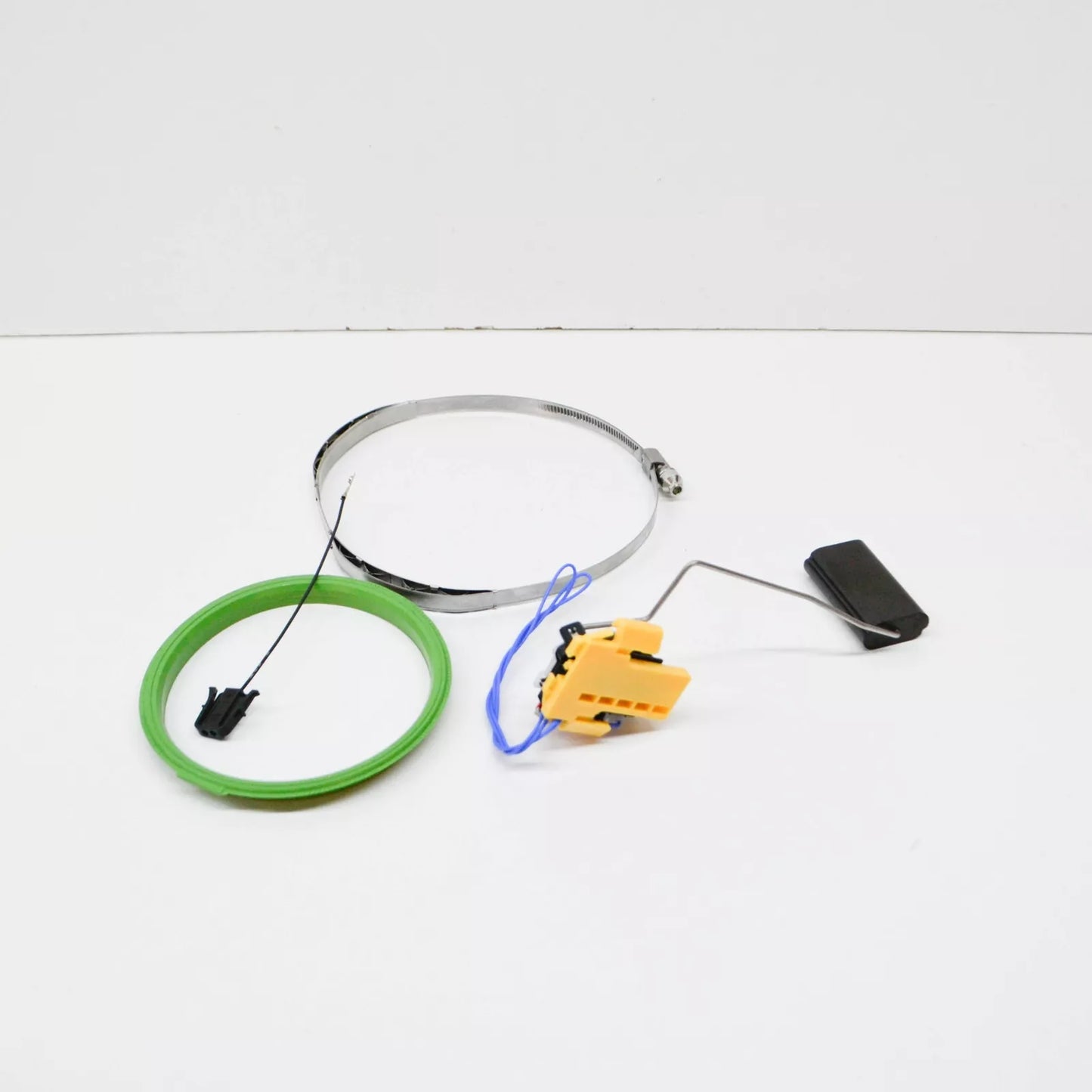 NEW BMW X5 E70 FUEL LEVEL SENSOR 16117212633 7212633 ORIGINAL