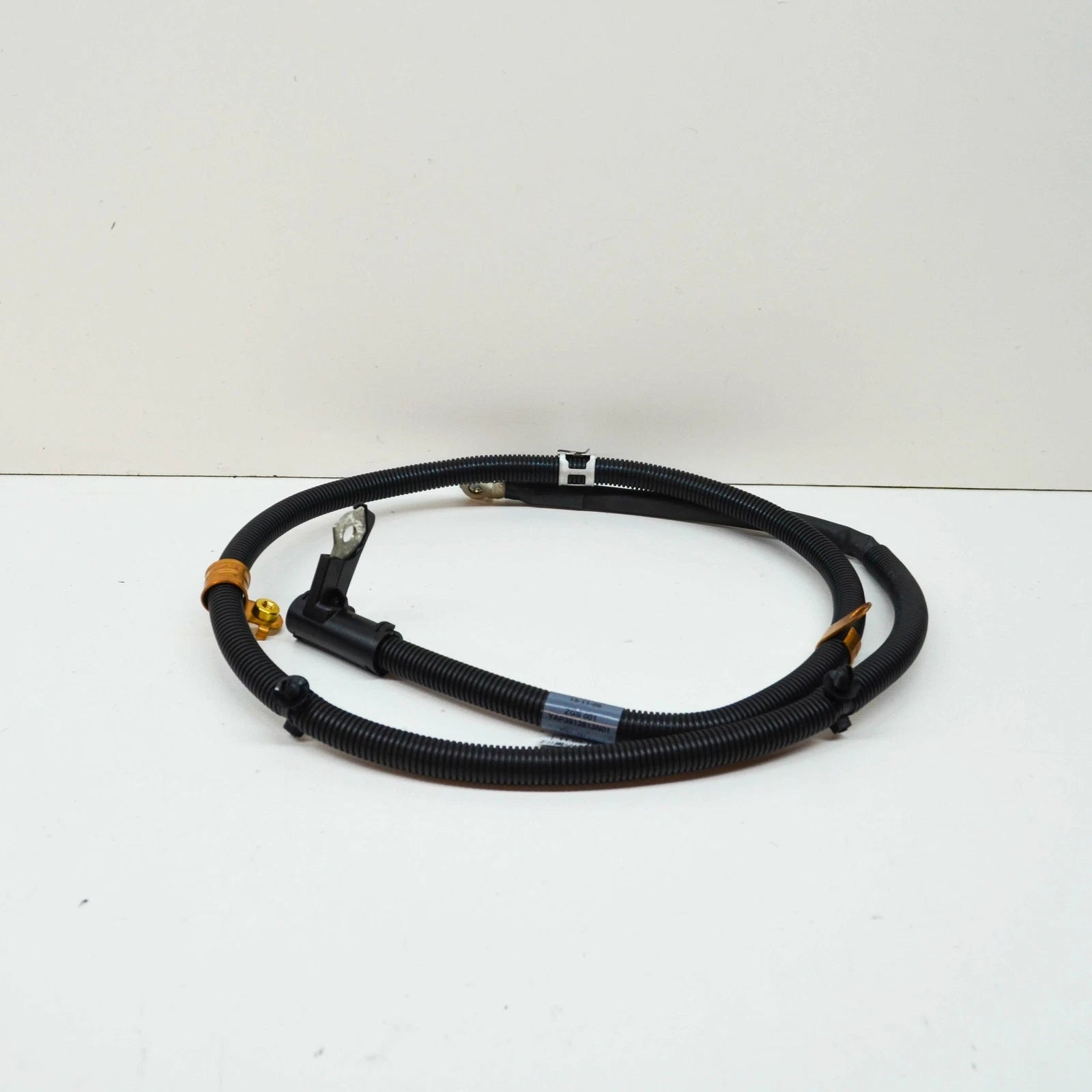 NEW MERCEDES-BENZ B W246 STARTER MOTOR WIRING CABLE A2465405833 ORIGINAL