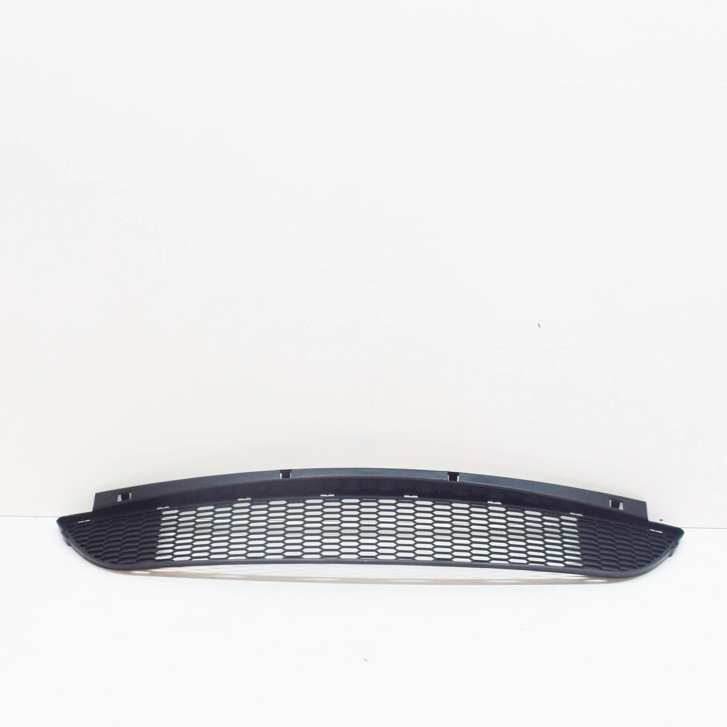 NEW BMW Z4 COUPE E86 FRONT BUMPER CENTER GRILL 51117895842 7895842 ORIGINAL