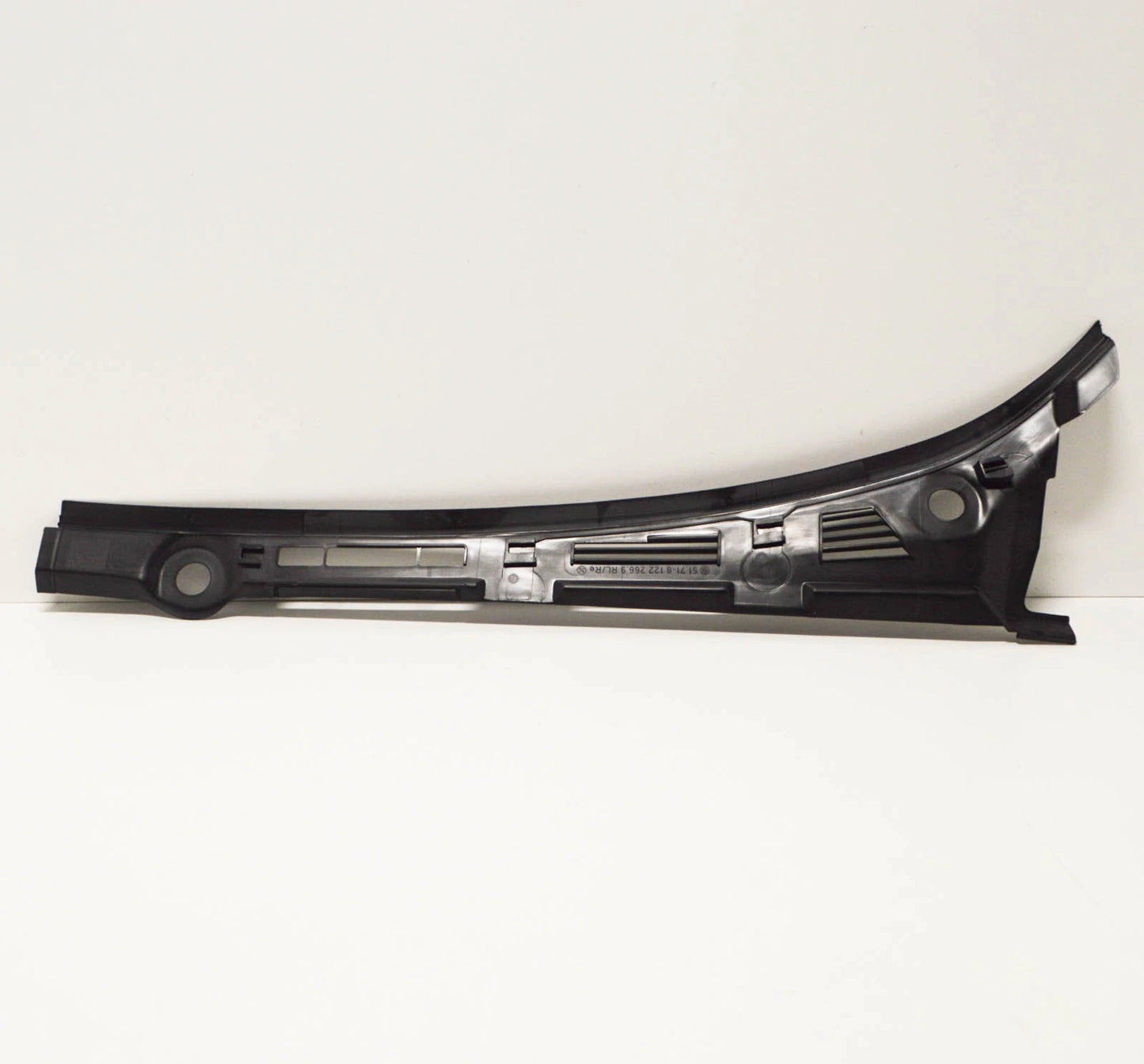 NEW BMW 3 E36 1.8I COVERING RIGHT 51718122266 ORIGINAL