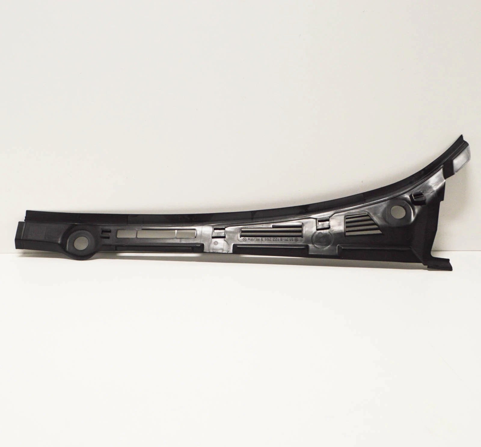 NEW BMW 3 E36 1.8I COVERING RIGHT 51718122266 ORIGINAL