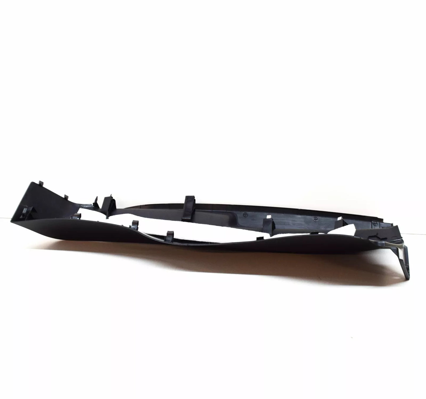 NEW VOLKSWAGEN TIGUAN AD RIGHT WHEEL HOUSING TRIM 5NA867766B82V