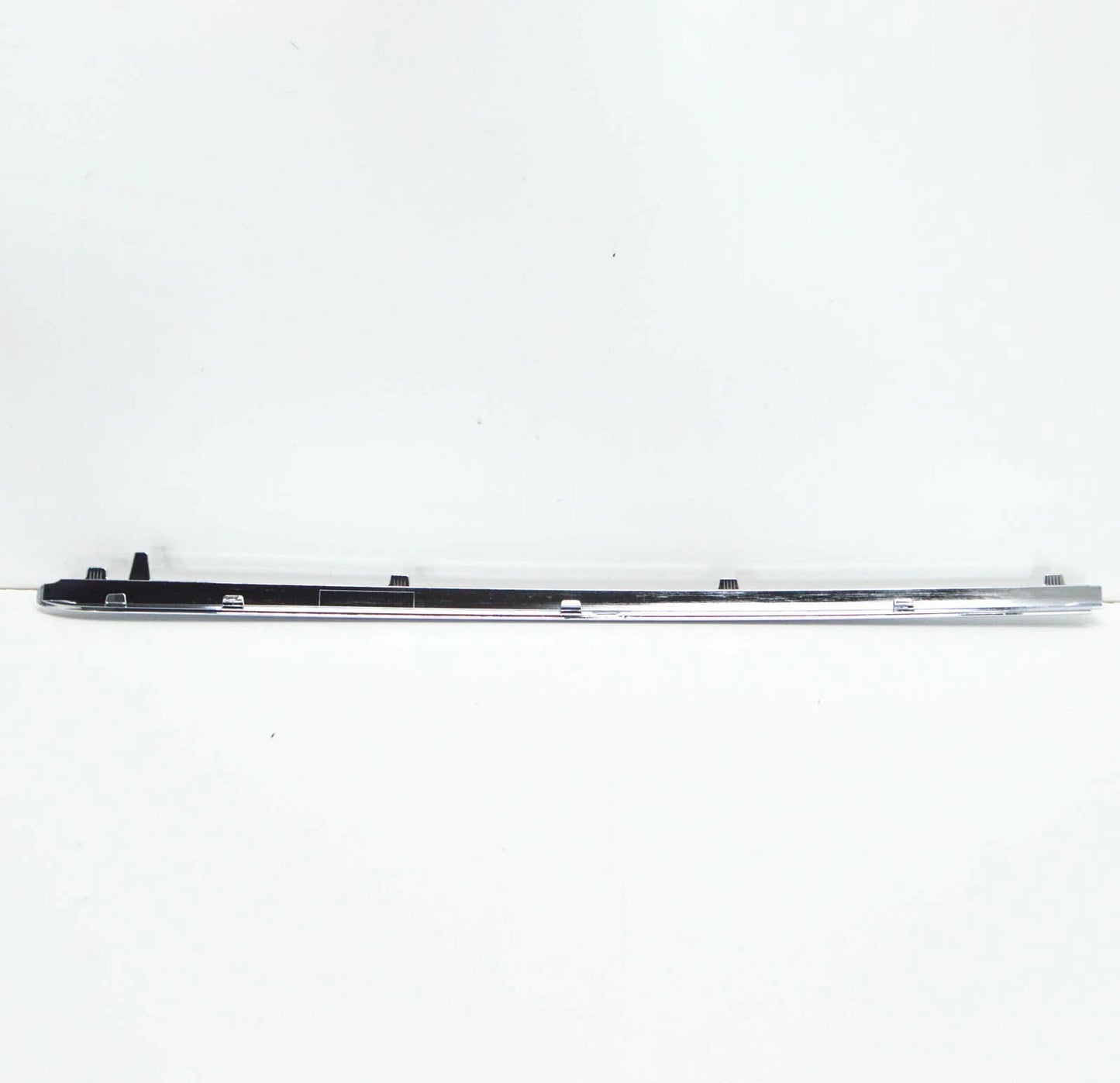 NEW MERCEDES-BENZ C-CLASS W205 REAR LEFT DOOR MOLDING A2056906302