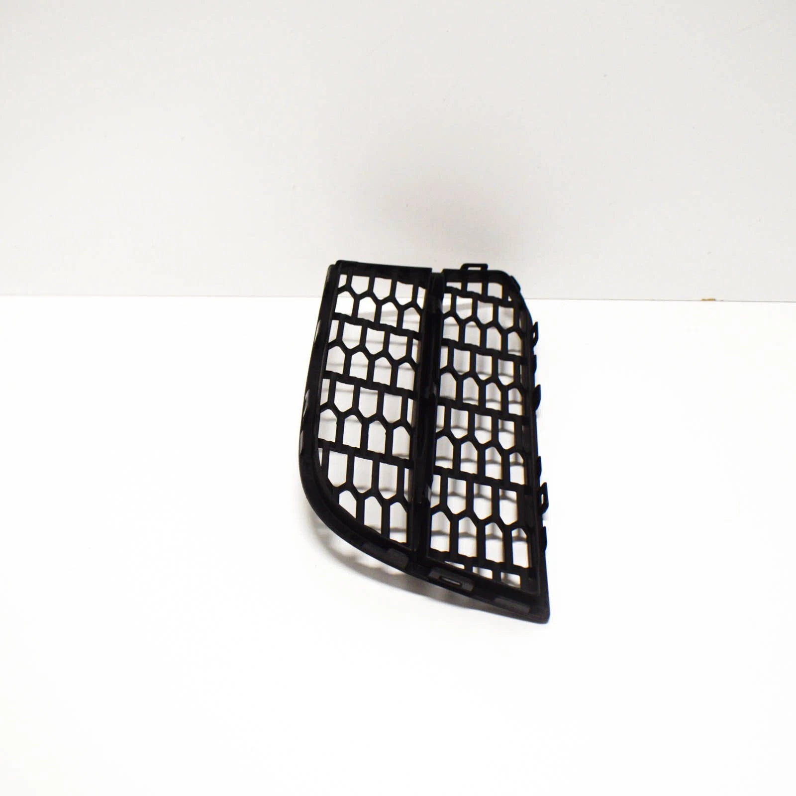 NEW BMW M5 F10 FRONT BUMPER M LEFT OPEN GRILLE M 51118057617 ORIGINAL