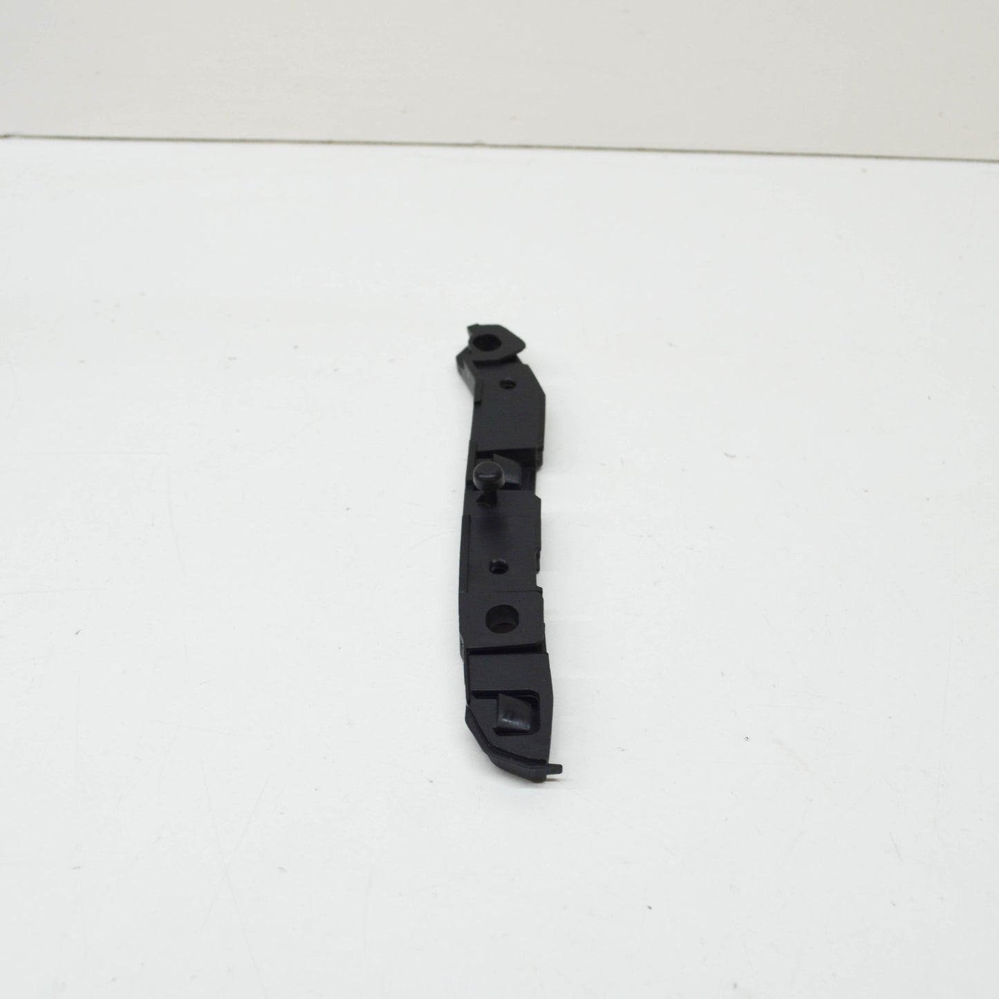 NEW MB E C238 FRONT BUMPER LEFT WHEEL ARCH MOUNTING RAIL A2388856300 ORIGINAL