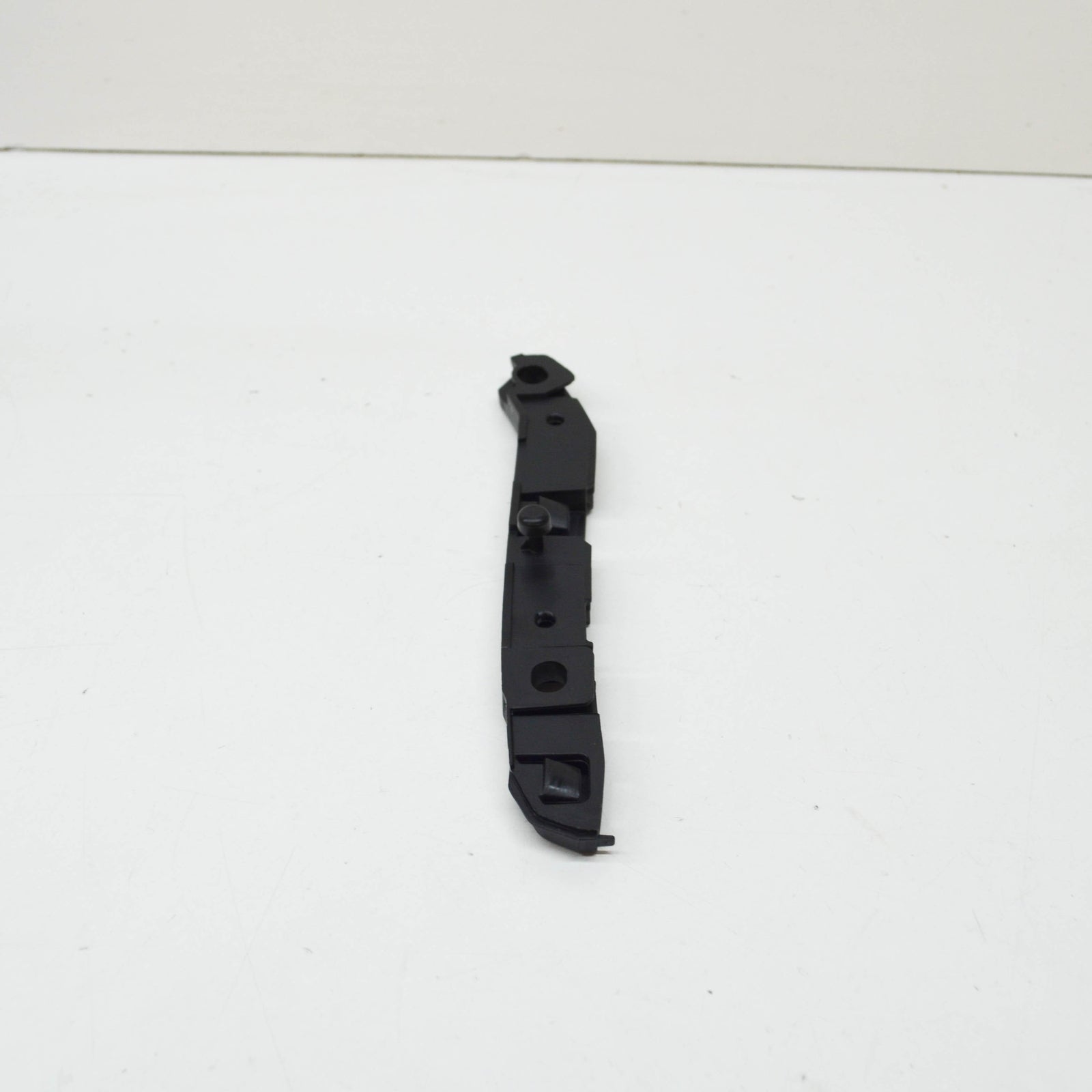 NEW MB E C238 FRONT BUMPER LEFT WHEEL ARCH MOUNTING RAIL A2388856300 ORIGINAL