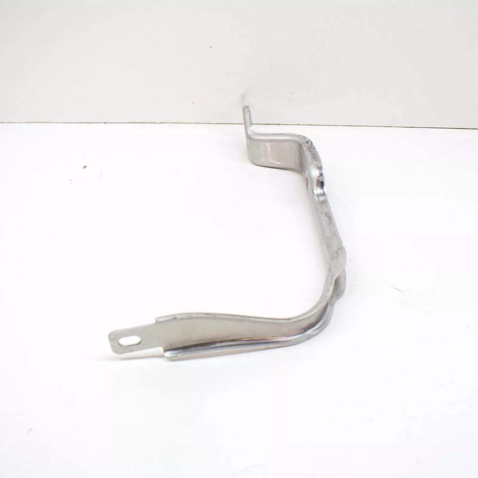 NEW AUDI A6 C8 FRONT LOWER REAR RIGHT RAIL COVER BRACKET 4K0807348B ORIGINAL