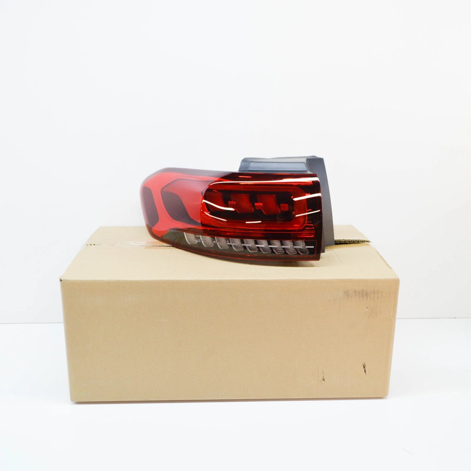 NEW MERCEDES-BENZ GLB X247 REAR LEFT OUTER TAILLIGHT A2479066704