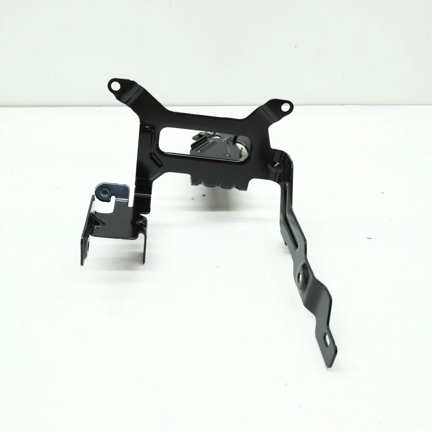 NEW BMW 3 G20 STRAIN RELIEF HOLDER 61139371348 ORIGINAL