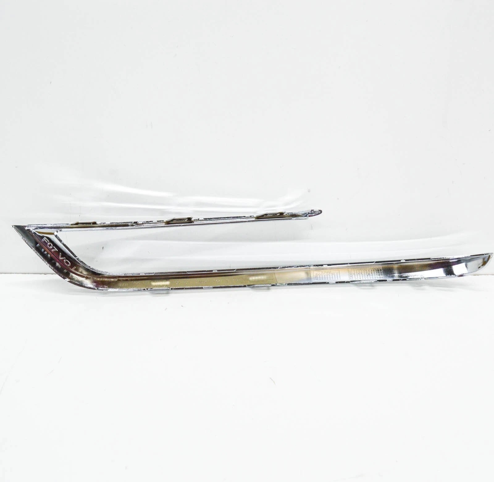 NEW BMW 5 GT F07 FRONT BUMPER LEFT PROTECTIVE STRIP LUXURY 51117331721 ORIGINAL