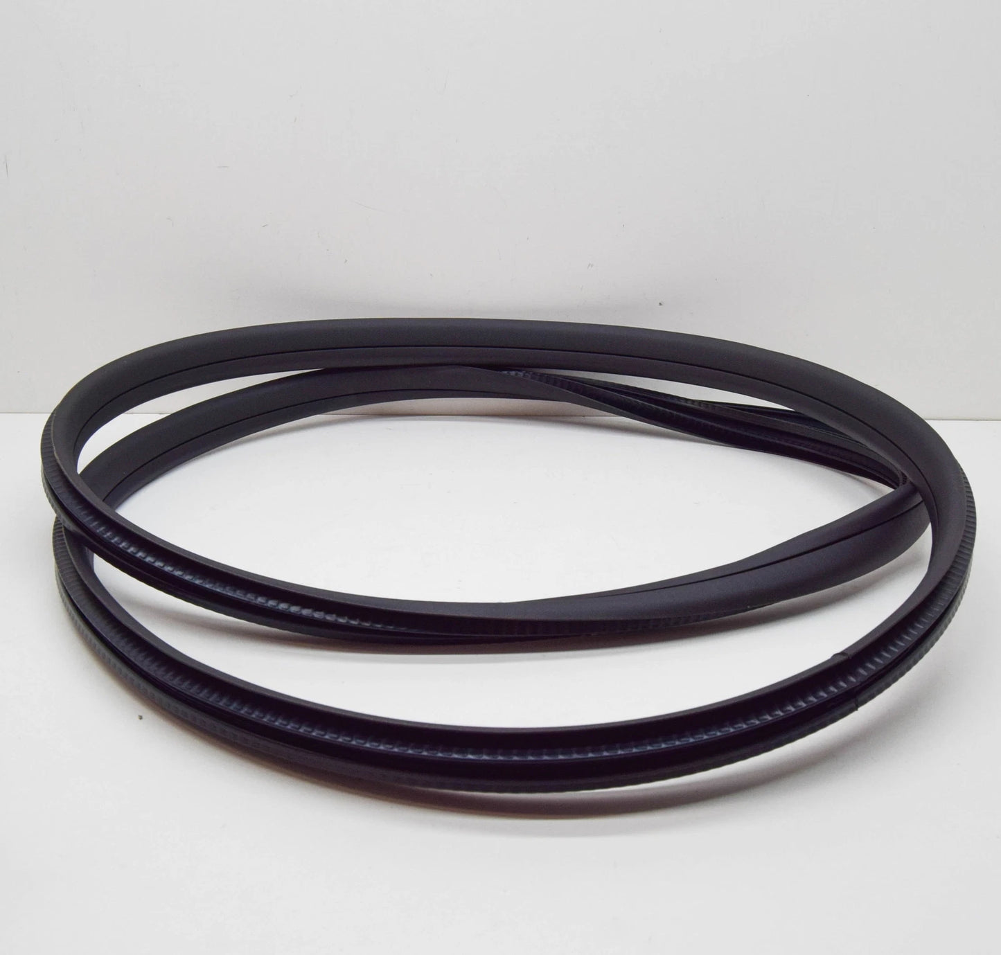 NEW MERCEDES-BENZ CLA COUPE C117 FRONT DOOR SEAL A1176920076 ORIGINAL